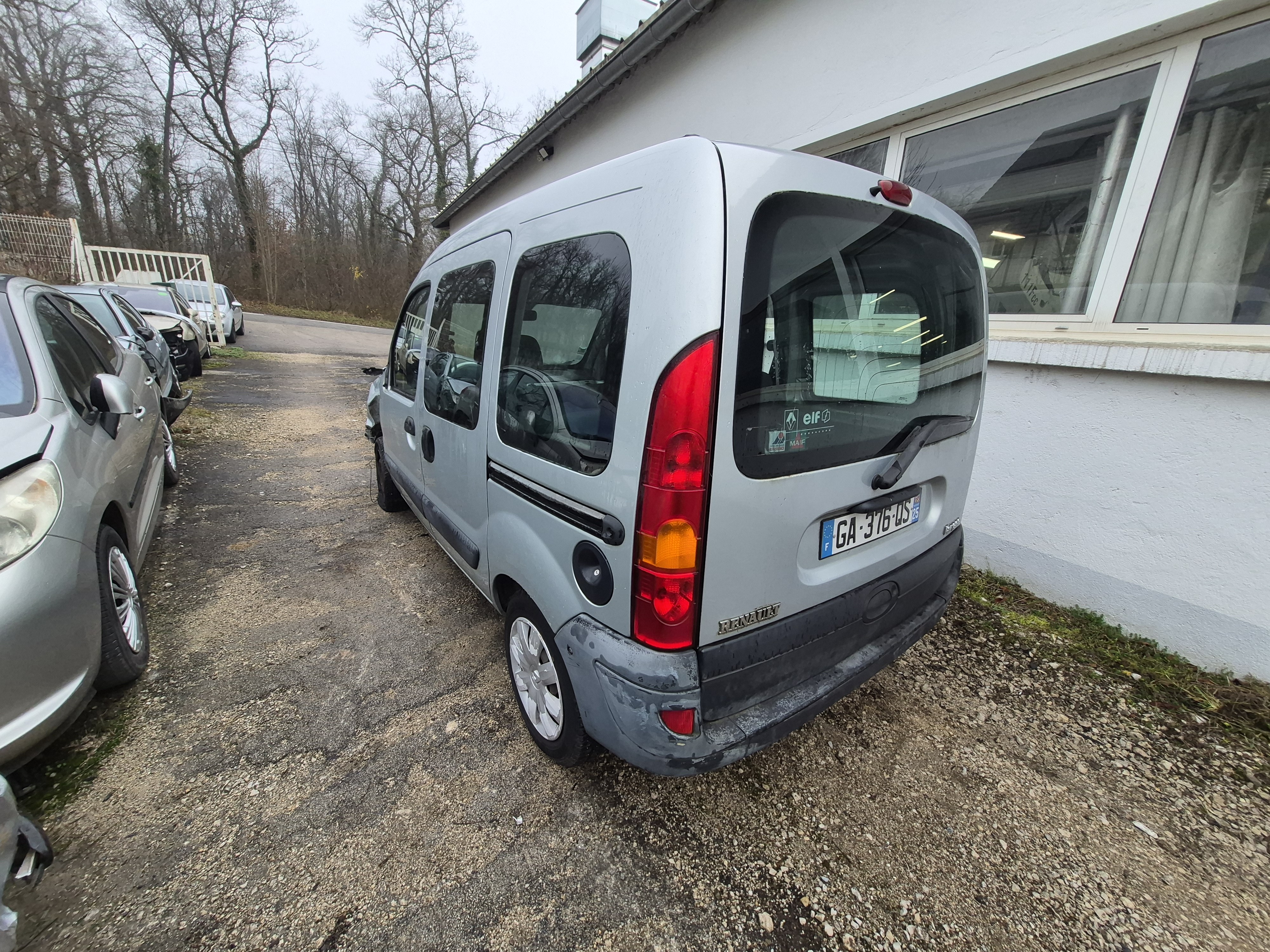 Malle/Hayon arriere pour RENAULT KANGOO 1 PHASE 2 Malle/Hayon arriere pour RENAULT KANGOO 1 PHASE 2
