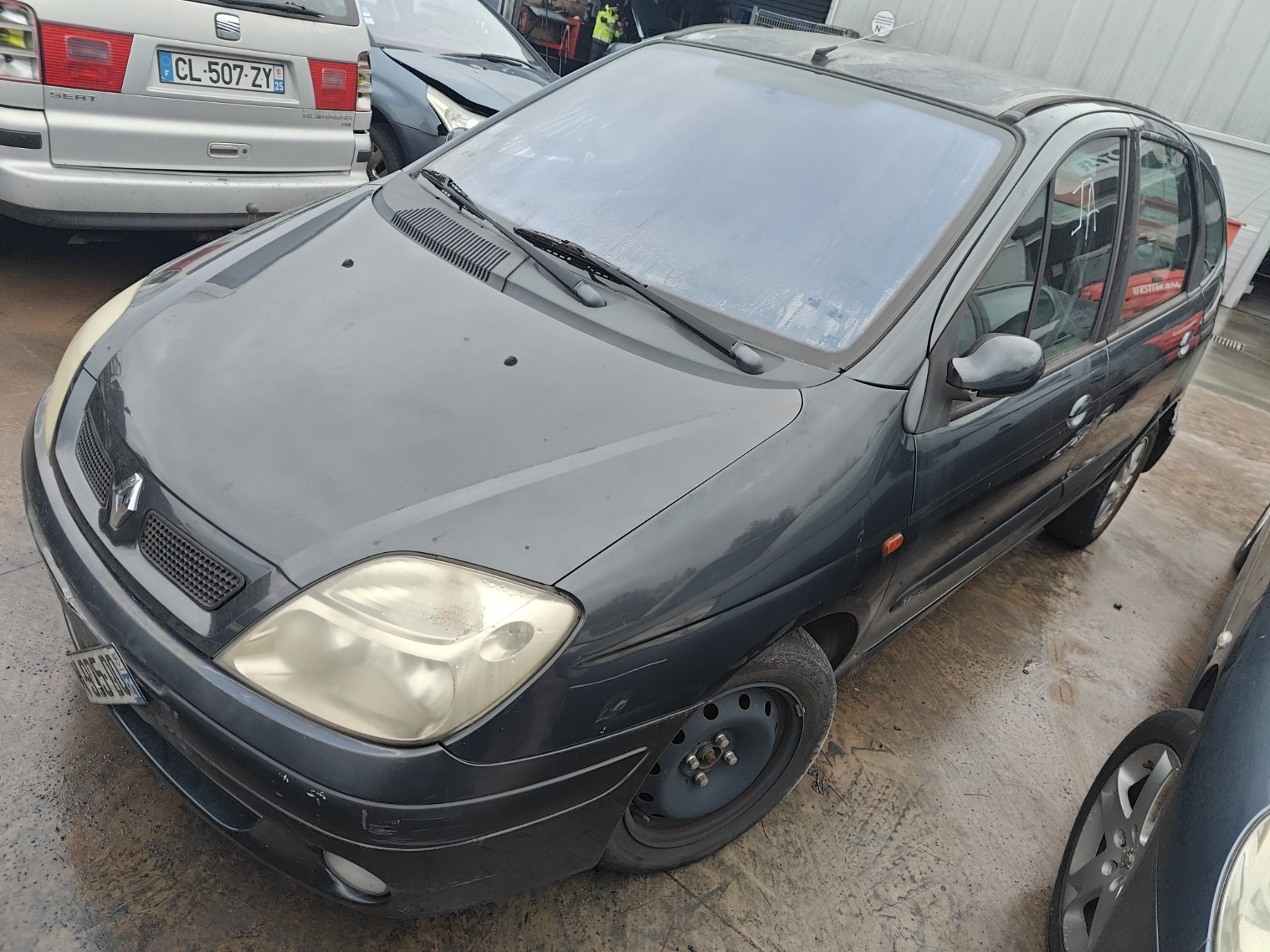 Pare choc avant pour RENAULT SCENIC 1 PHASE 2 Pare choc avant pour RENAULT SCENIC 1 PHASE 2