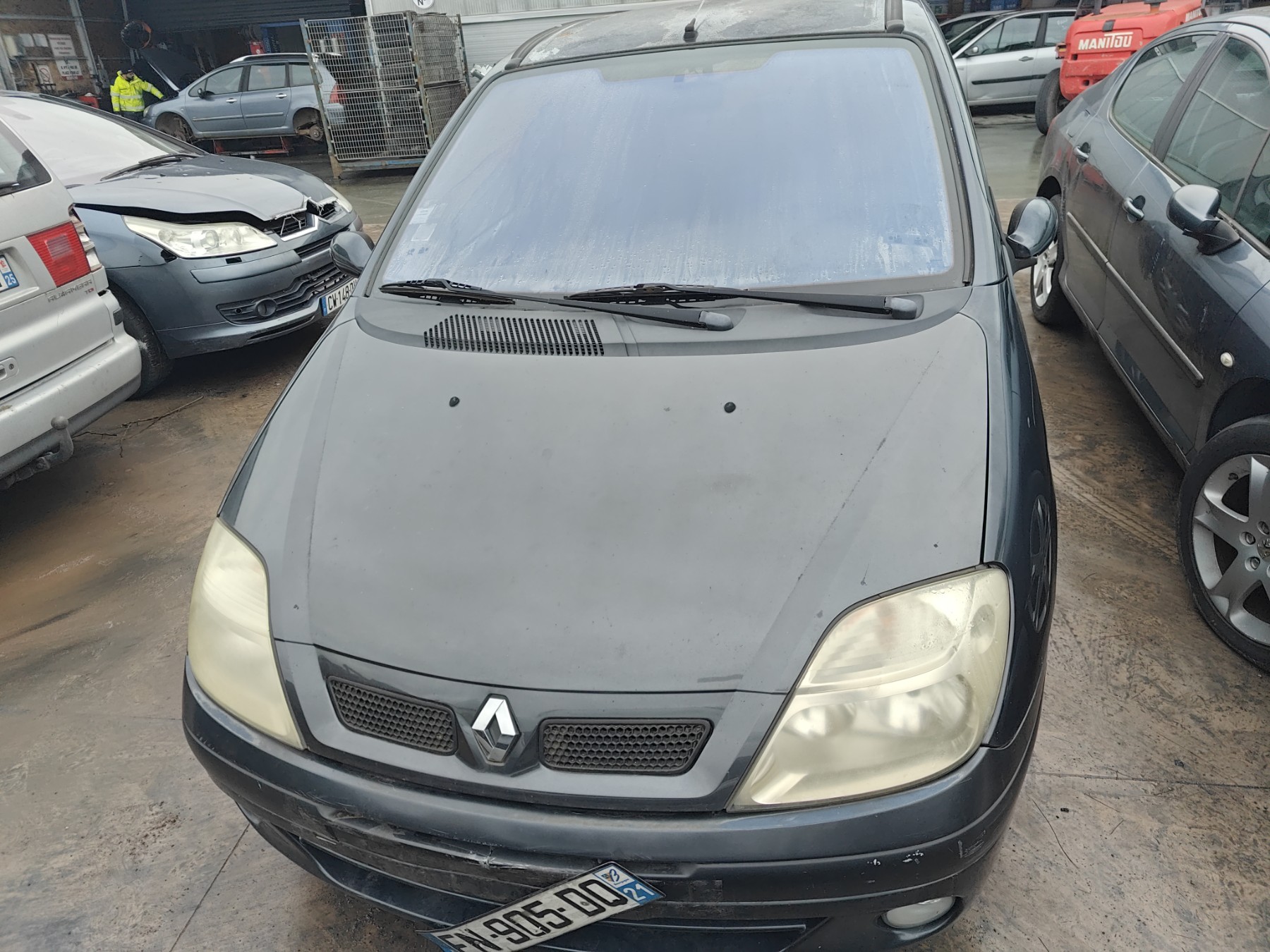 Pare choc avant pour RENAULT SCENIC 1 PHASE 2 Pare choc avant pour RENAULT SCENIC 1 PHASE 2