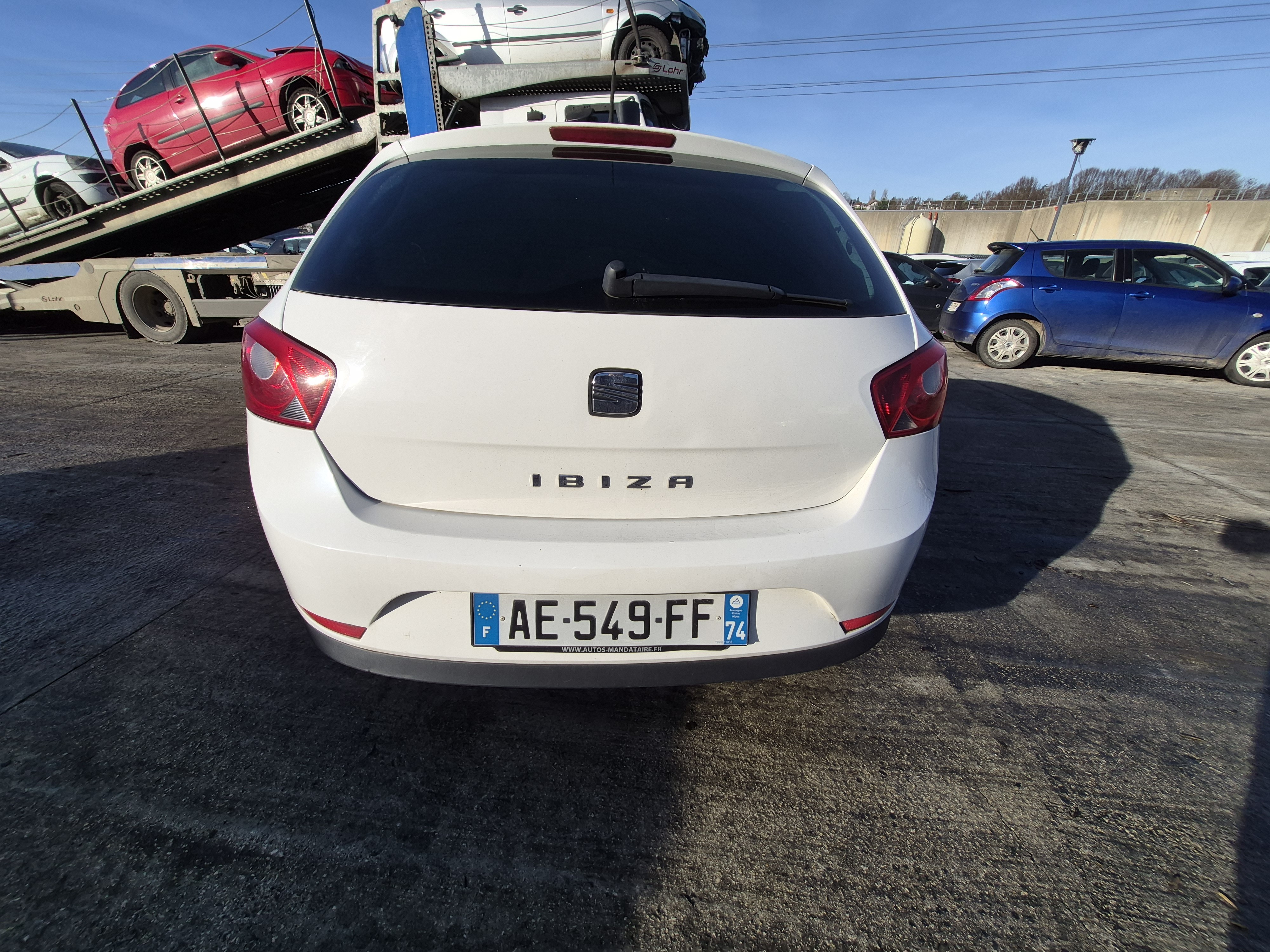 Pare choc arriere pour SEAT IBIZA 4 PHASE 1 Pare choc arriere pour SEAT IBIZA 4 PHASE 1
