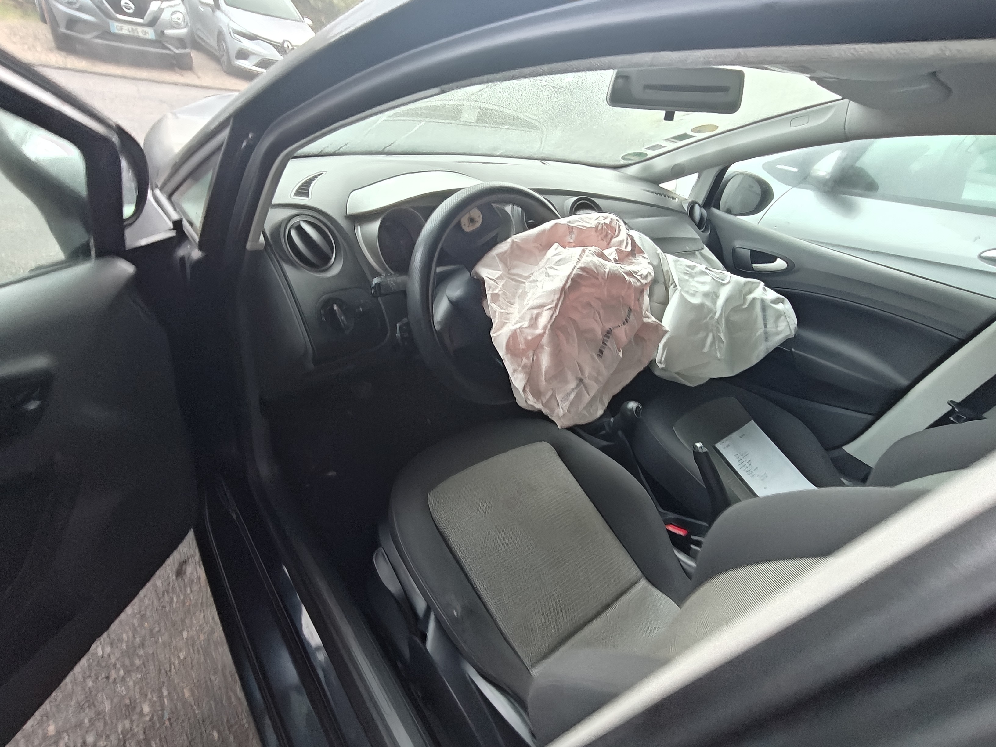 Pare choc arriere pour SEAT IBIZA 4 PHASE 1 Pare choc arriere pour SEAT IBIZA 4 PHASE 1