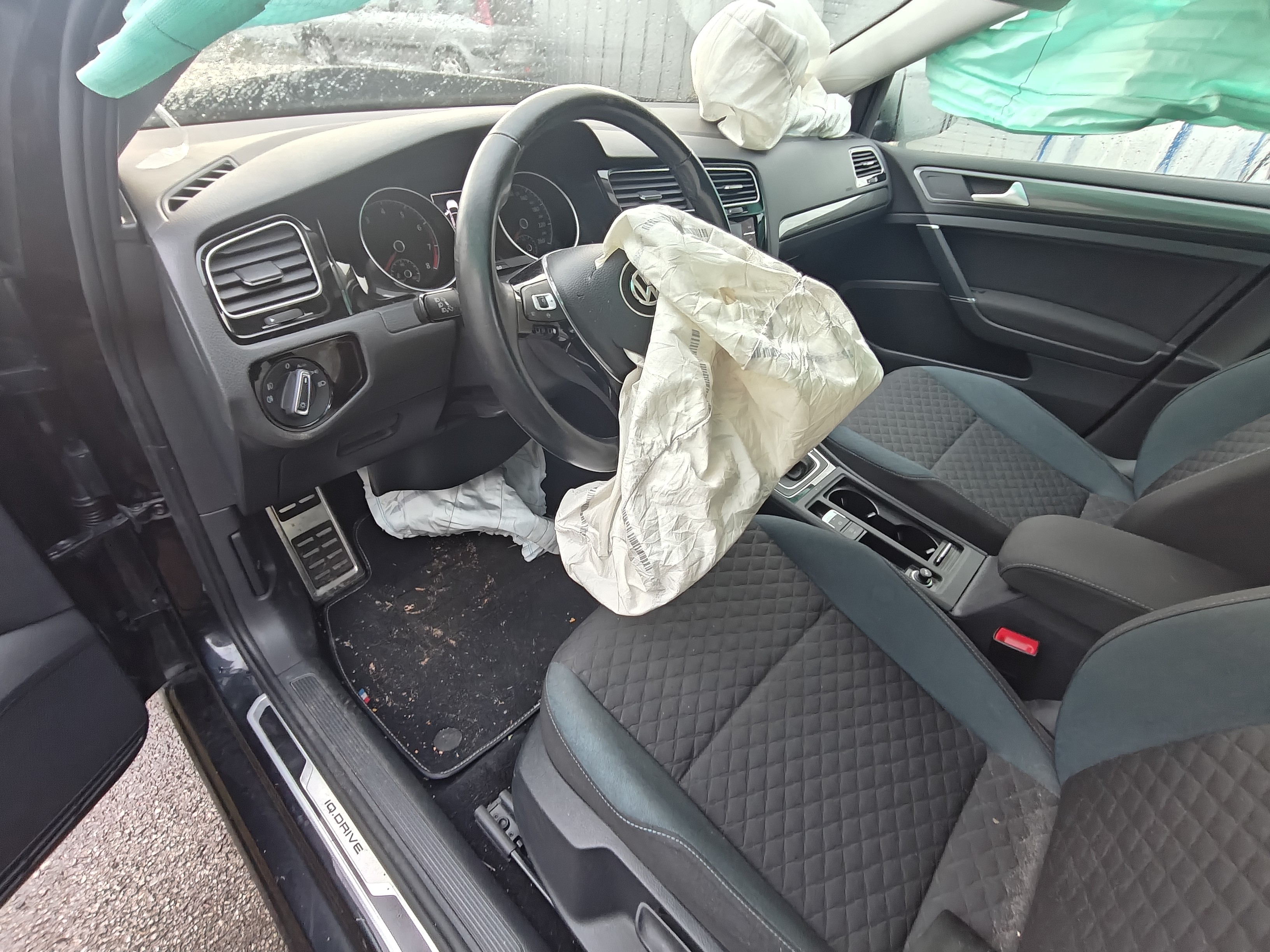 Eclairage de plafonnier pour VOLKSWAGEN GOLF 7 PHASE 2 Eclairage de plafonnier pour VOLKSWAGEN GOLF 7 PHASE 2