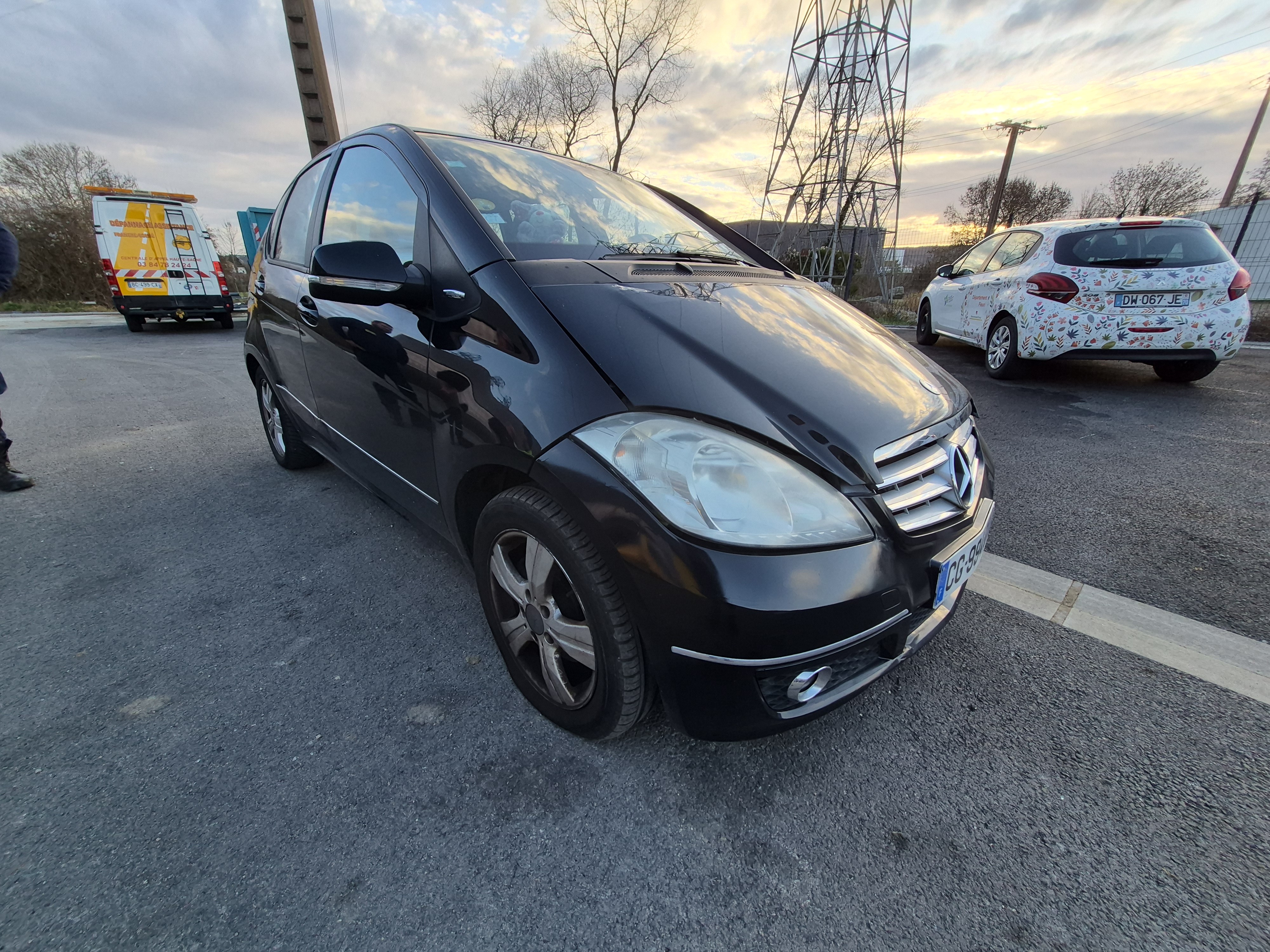 Feu arriere principal gauche (feux) pour MERCEDES CLASSE A 169 PHASE 2 Feu arriere principal gauche (feux) pour MERCEDES CLASSE A 169 PHASE 2