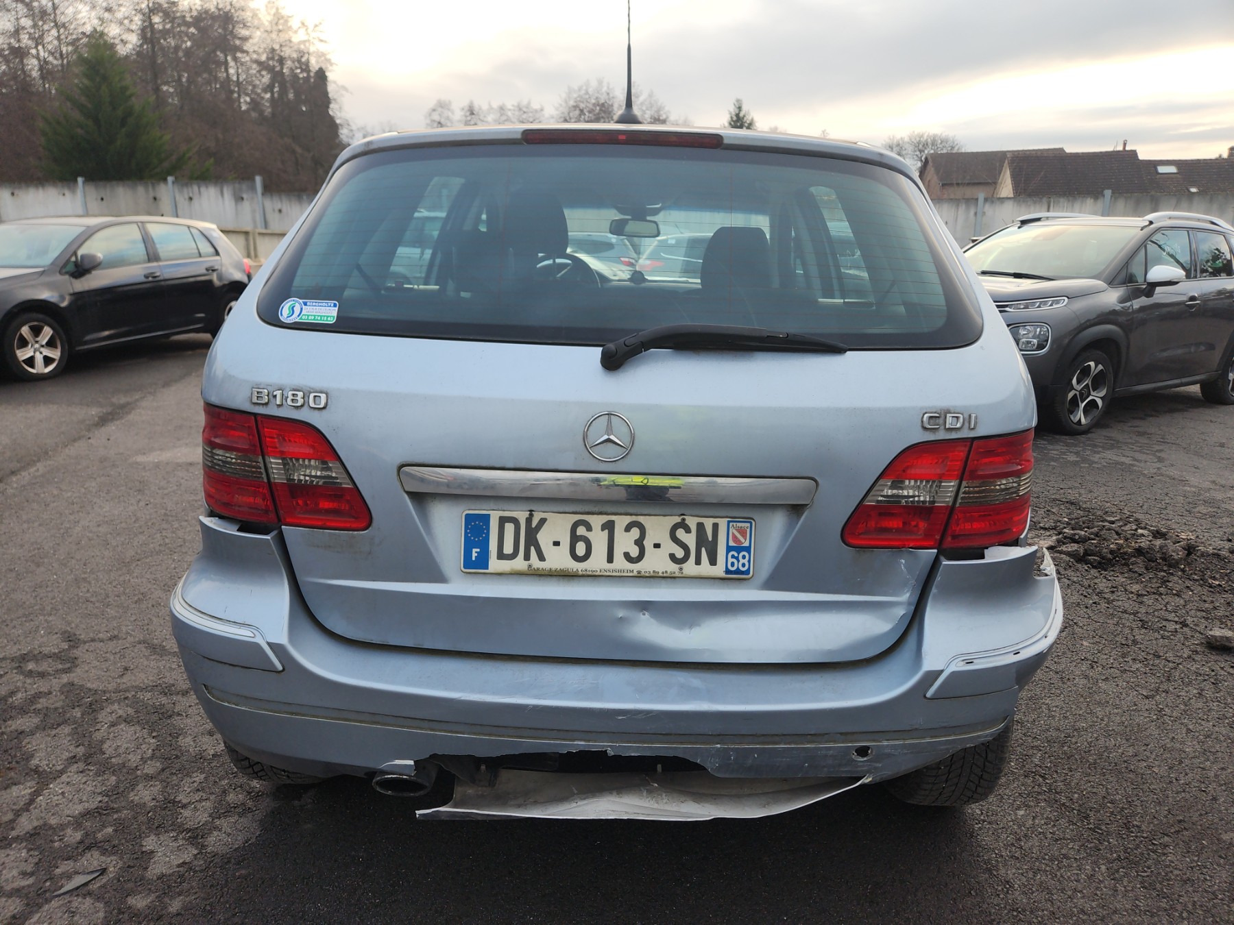 Optique avant principal droit (feux)(phare) pour MERCEDES CLASSE B 245 PHASE 1 Optique avant principal droit (feux)(phare) pour MERCEDES CLASSE B 245 PHASE 1