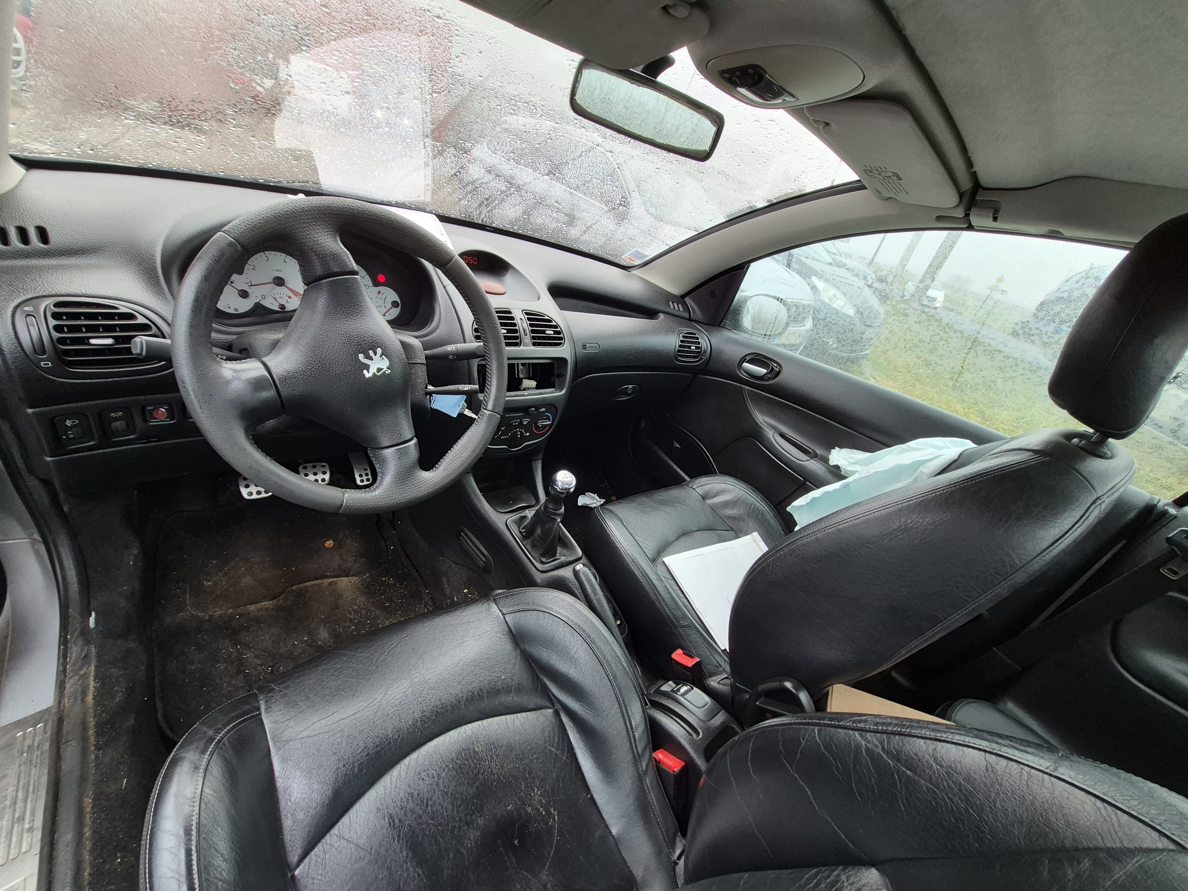 Optique avant principal gauche (feux)(phare) pour PEUGEOT 206 PHASE 1 CABRIOLET Optique avant principal gauche (feux)(phare) pour PEUGEOT 206 PHASE 1 CABRIOLET