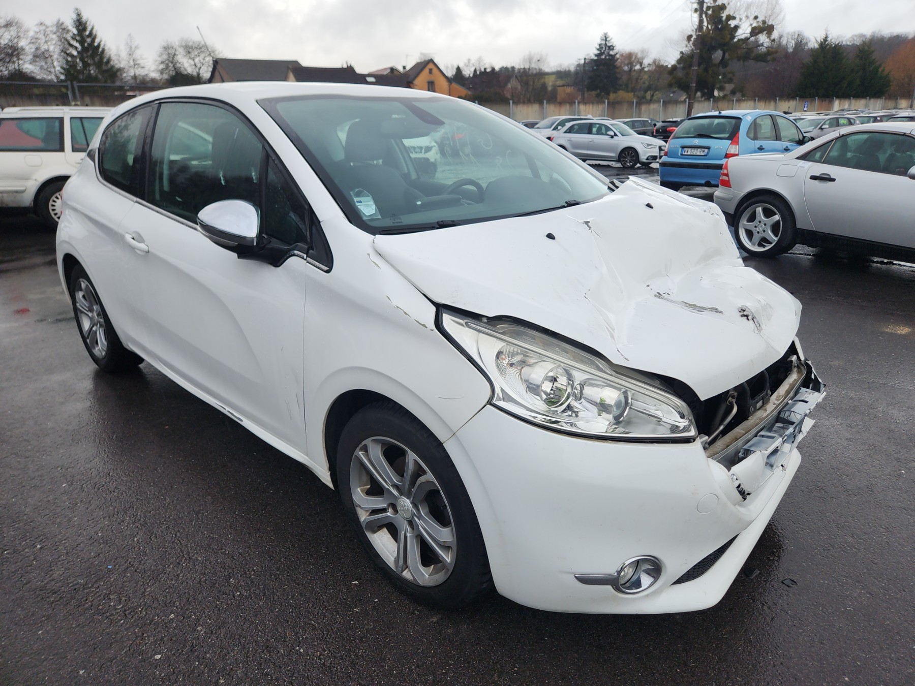 Porte avant gauche pour PEUGEOT 208 1 PHASE 1 Porte avant gauche pour PEUGEOT 208 1 PHASE 1