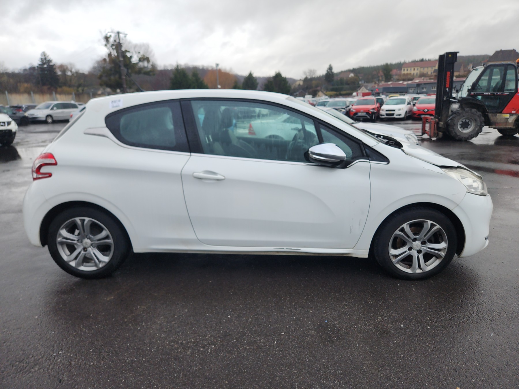 Porte avant gauche pour PEUGEOT 208 1 PHASE 1 Porte avant gauche pour PEUGEOT 208 1 PHASE 1
