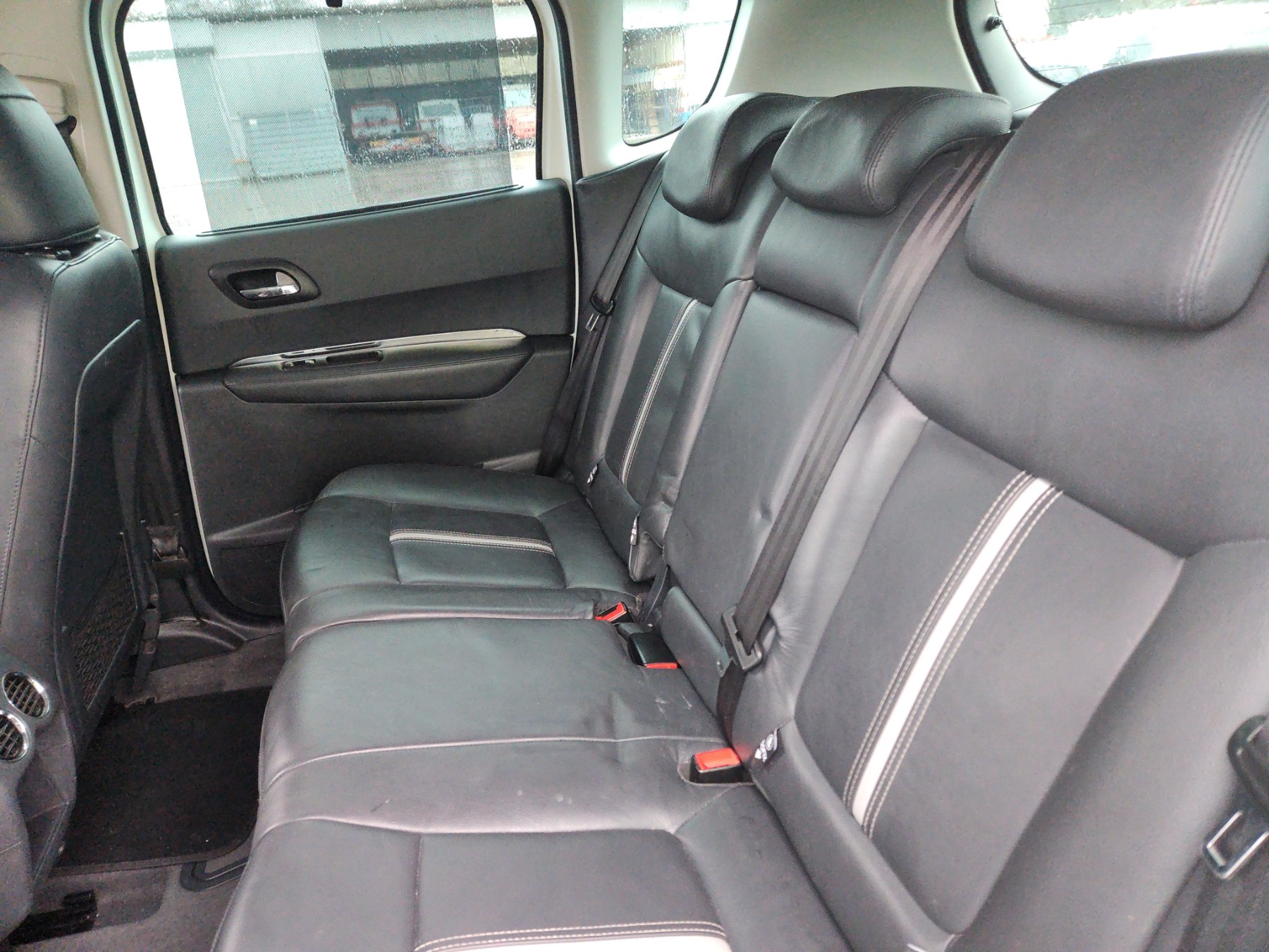 Feu arriere principal droit (feux) pour PEUGEOT 3008 1 PHASE 2 Feu arriere principal droit (feux) pour PEUGEOT 3008 1 PHASE 2