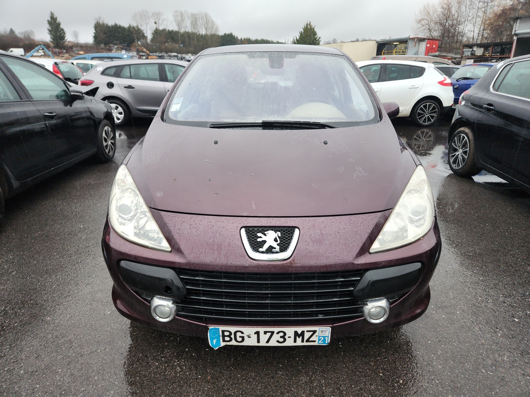 Pare choc avant pour PEUGEOT 307 PHASE 2 Pare choc avant pour PEUGEOT 307 PHASE 2