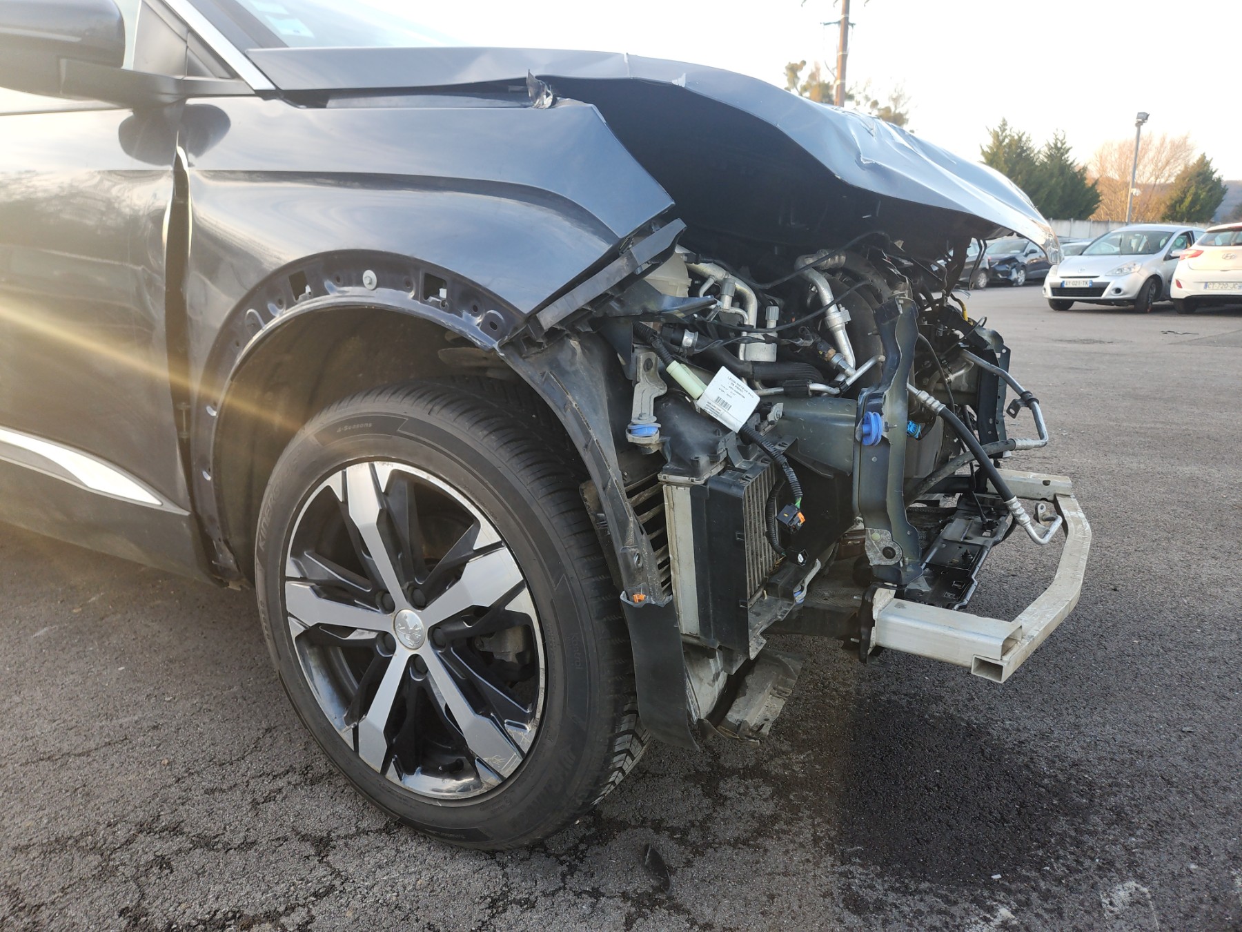 Jante pour PEUGEOT 5008 2 PHASE 1 Jante pour PEUGEOT 5008 2 PHASE 1