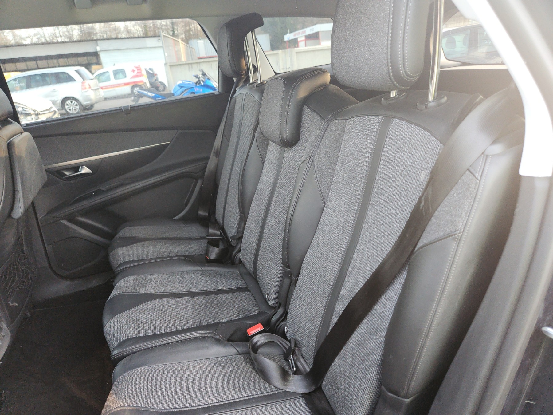 Jante pour PEUGEOT 5008 2 PHASE 1 Jante pour PEUGEOT 5008 2 PHASE 1