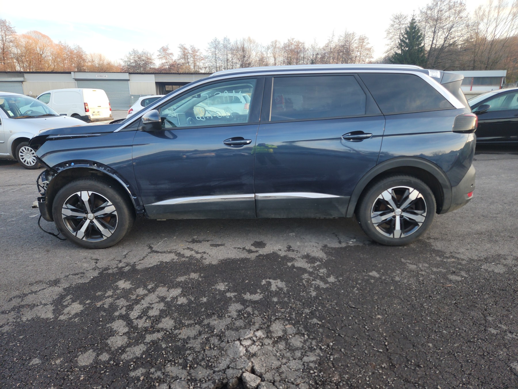 Jante pour PEUGEOT 5008 2 PHASE 1 Jante pour PEUGEOT 5008 2 PHASE 1