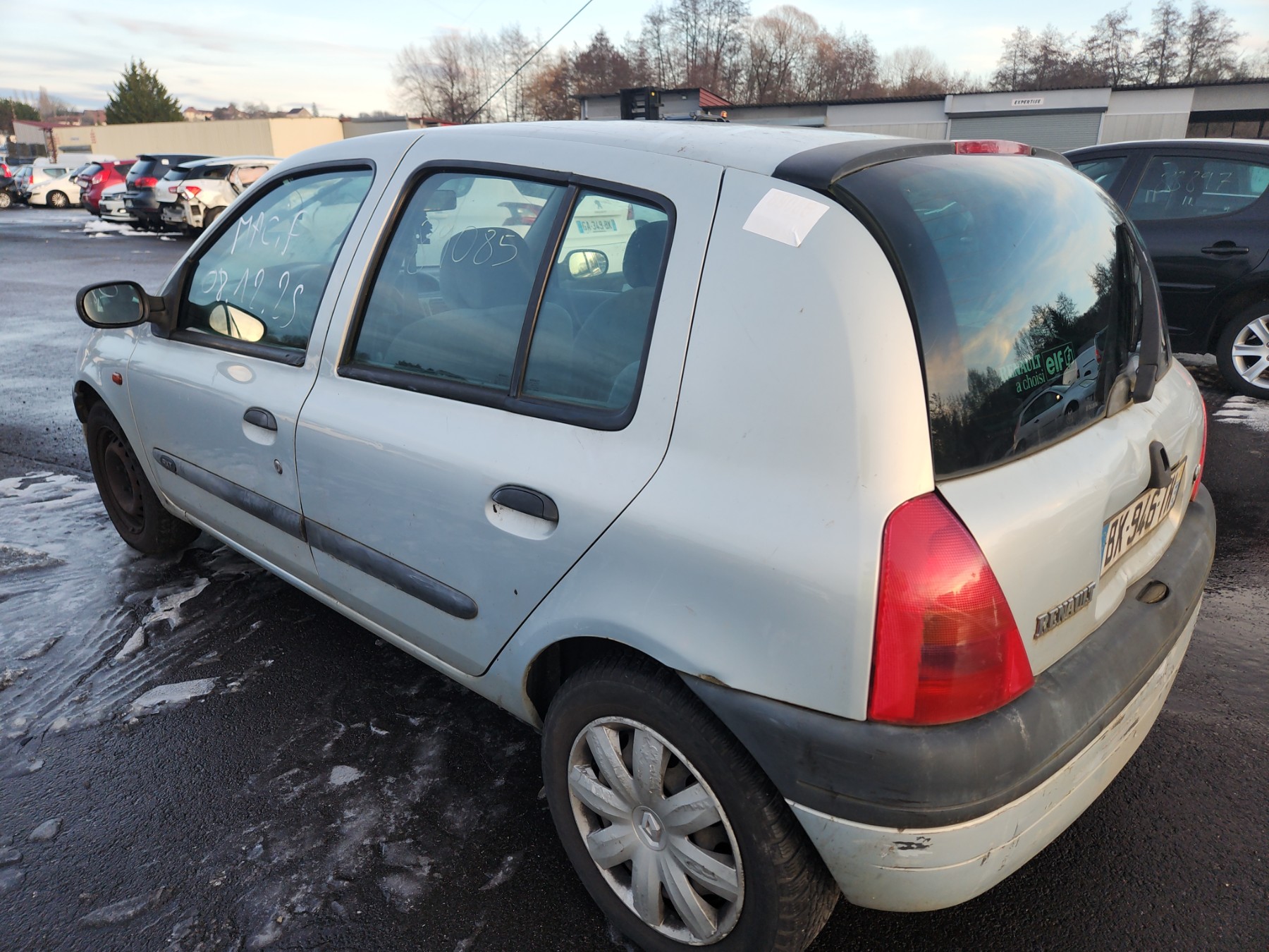 Aile avant droit pour RENAULT CLIO 2 PHASE 1 Aile avant droit pour RENAULT CLIO 2 PHASE 1