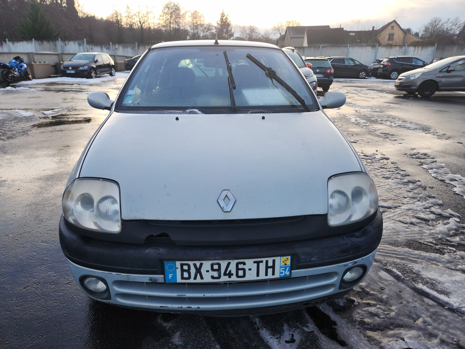 Aile avant droit pour RENAULT CLIO 2 PHASE 1 Aile avant droit pour RENAULT CLIO 2 PHASE 1