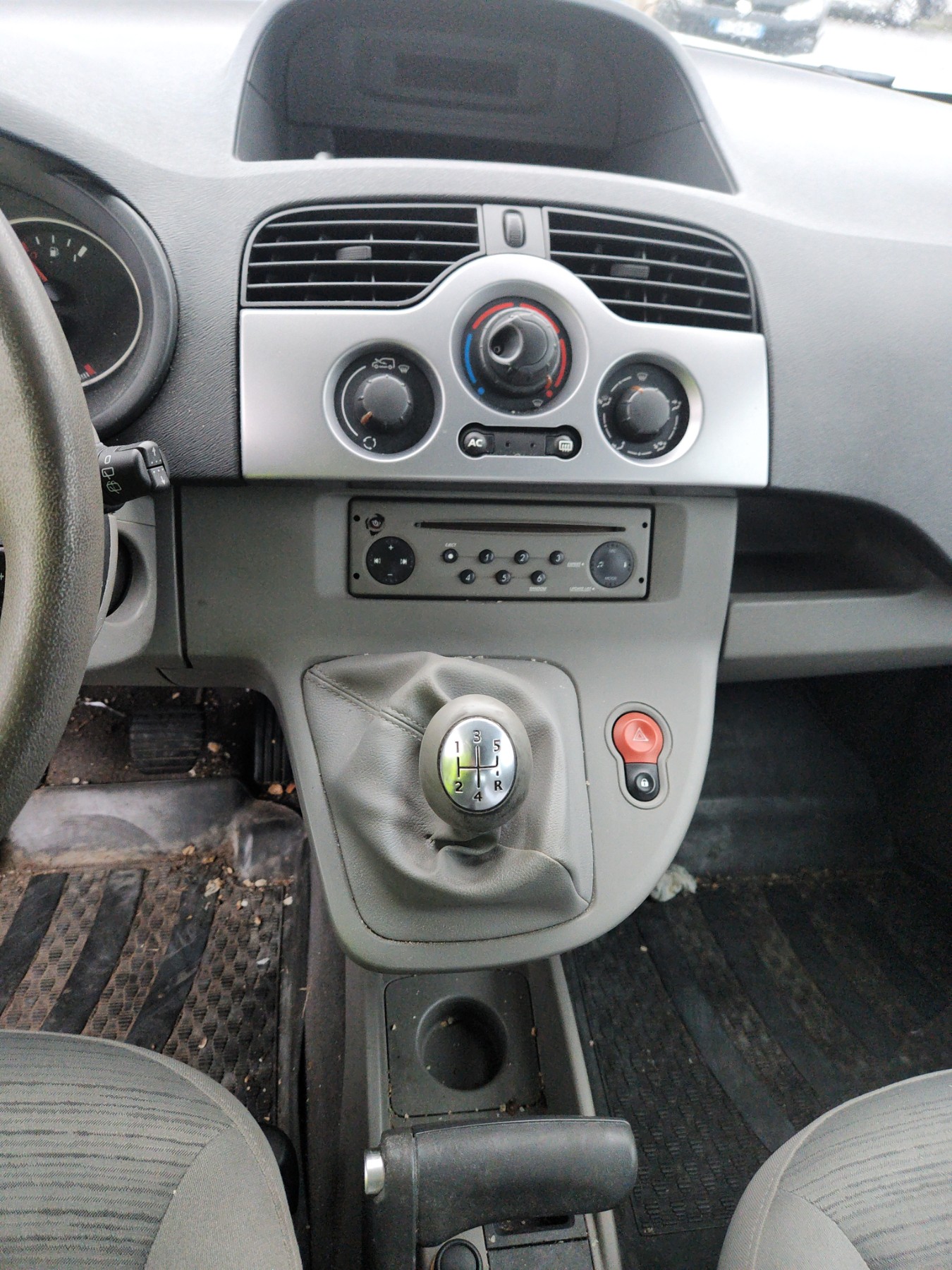 Porte laterale gauche pour RENAULT KANGOO 2 PHASE 1 Porte laterale gauche pour RENAULT KANGOO 2 PHASE 1