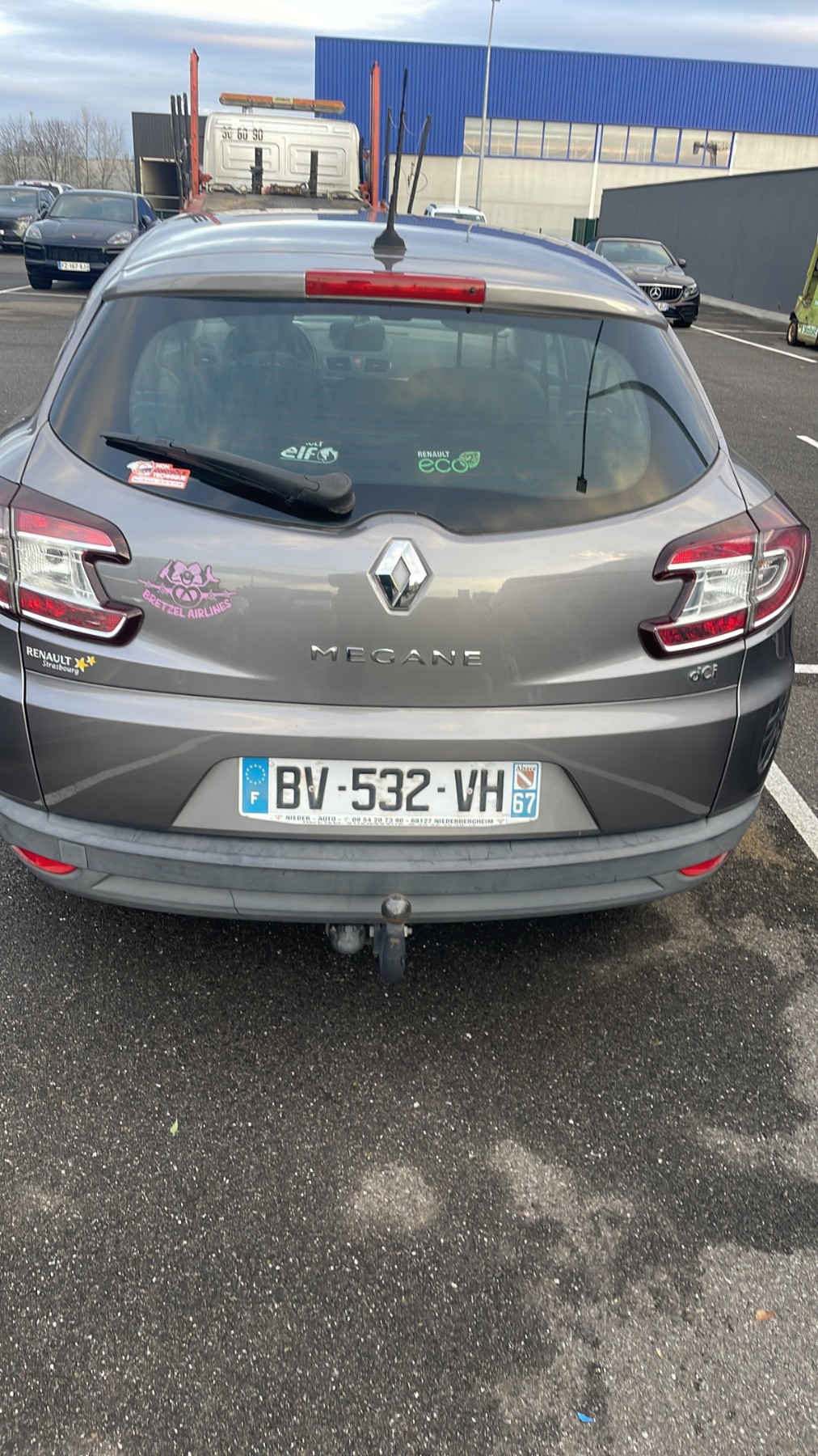 Pare choc arriere pour RENAULT MEGANE 3 PHASE 1 BREAK Pare choc arriere pour RENAULT MEGANE 3 PHASE 1 BREAK