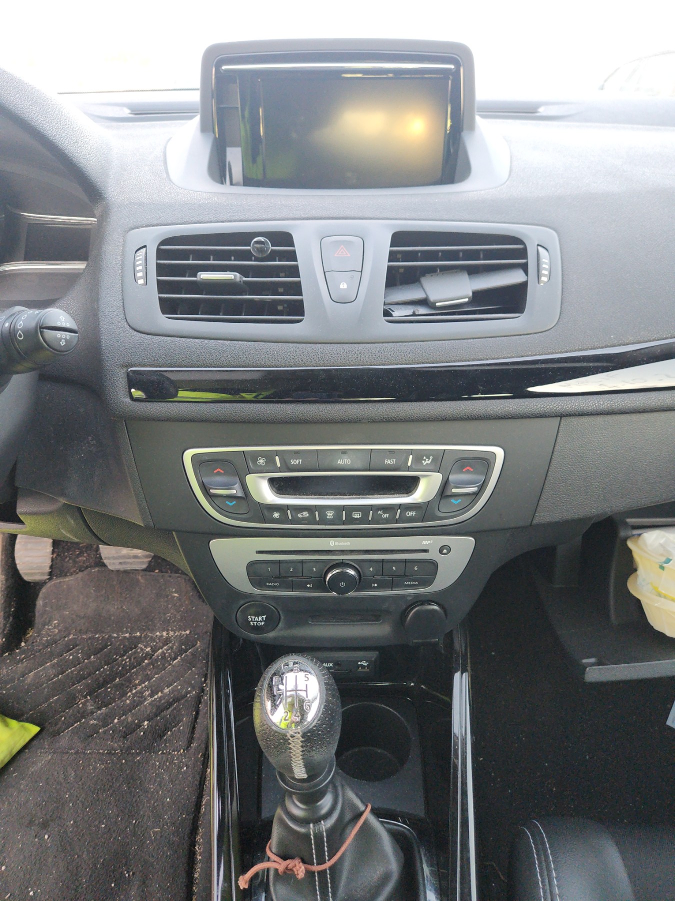Cardan droit (transmission) pour RENAULT MEGANE 3 PHASE 2 COUPE Cardan droit (transmission) pour RENAULT MEGANE 3 PHASE 2 COUPE