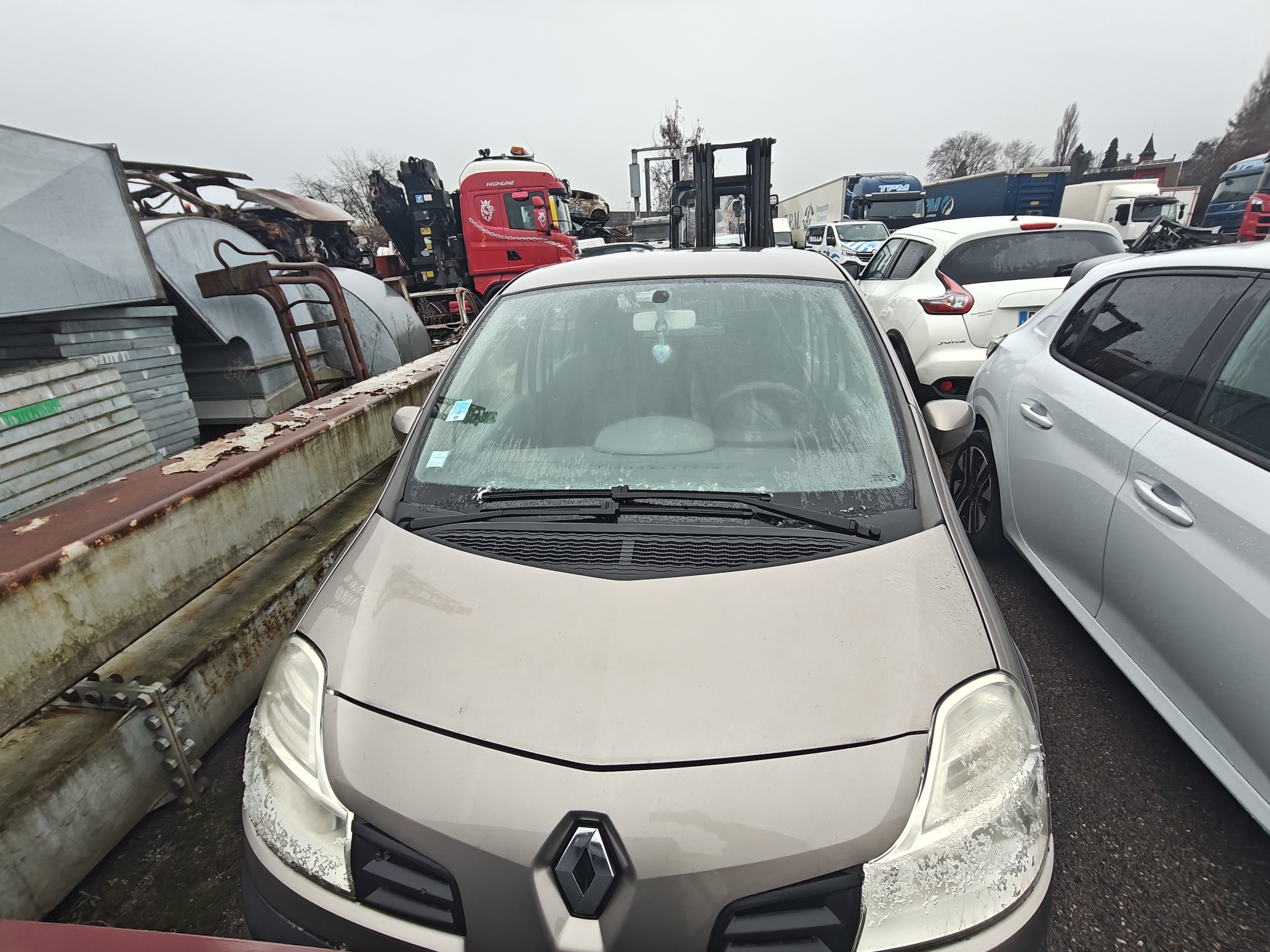Trappe d'essence pour RENAULT MODUS PHASE 2 Trappe d'essence pour RENAULT MODUS PHASE 2