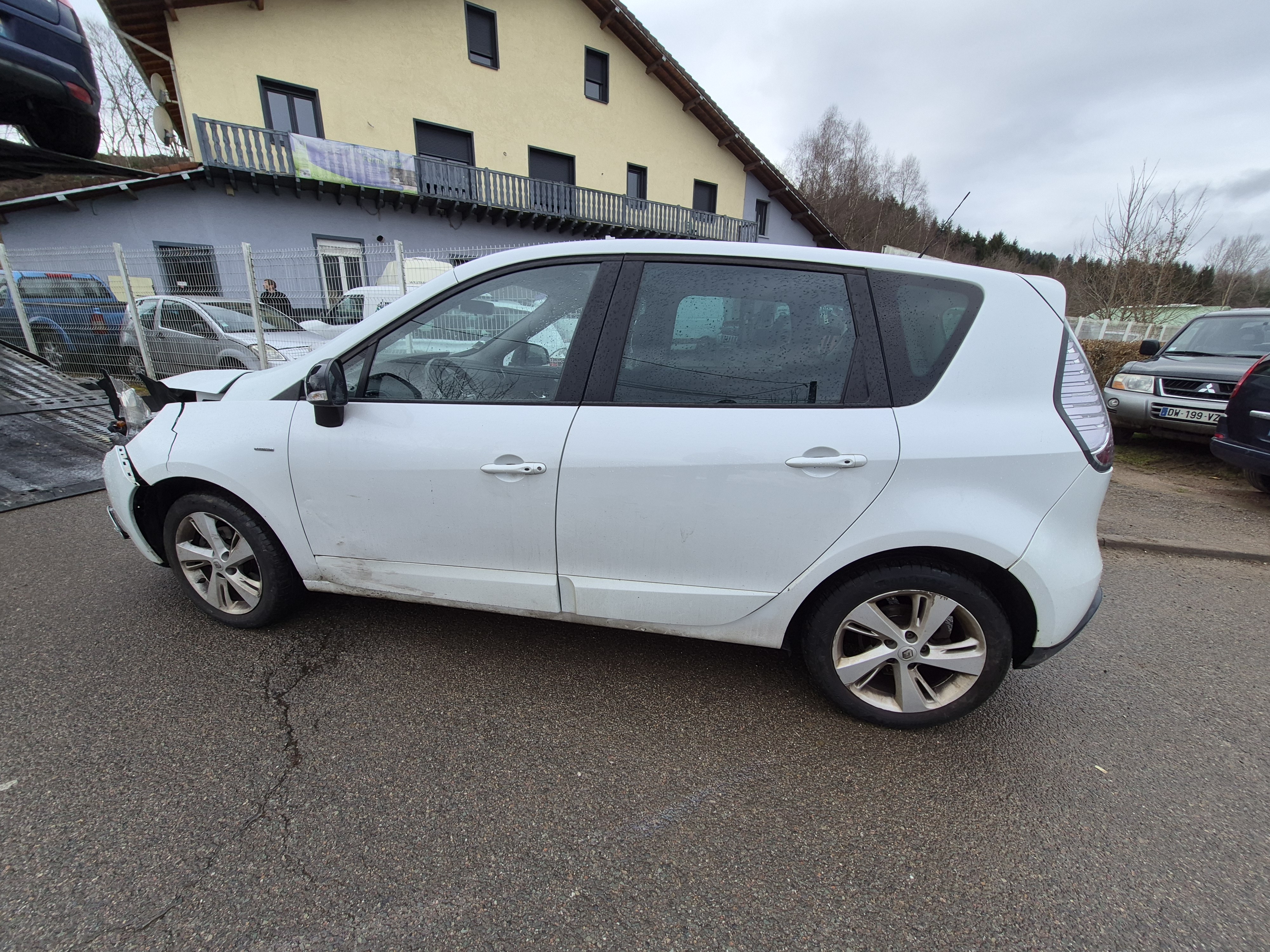 Feu arriere principal droit (feux) pour RENAULT SCENIC 3 PHASE 3 Feu arriere principal droit (feux) pour RENAULT SCENIC 3 PHASE 3
