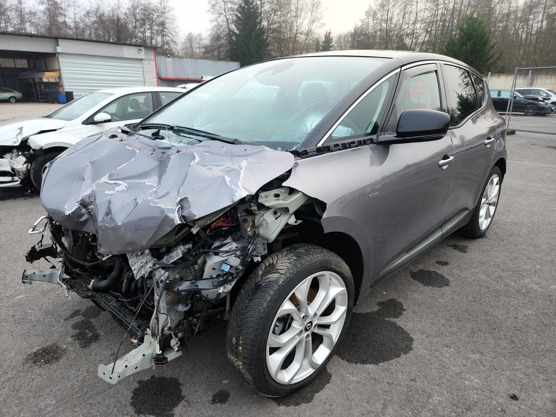 Poignee interieur arriere gauche pour RENAULT SCENIC 4 Poignee interieur arriere gauche pour RENAULT SCENIC 4