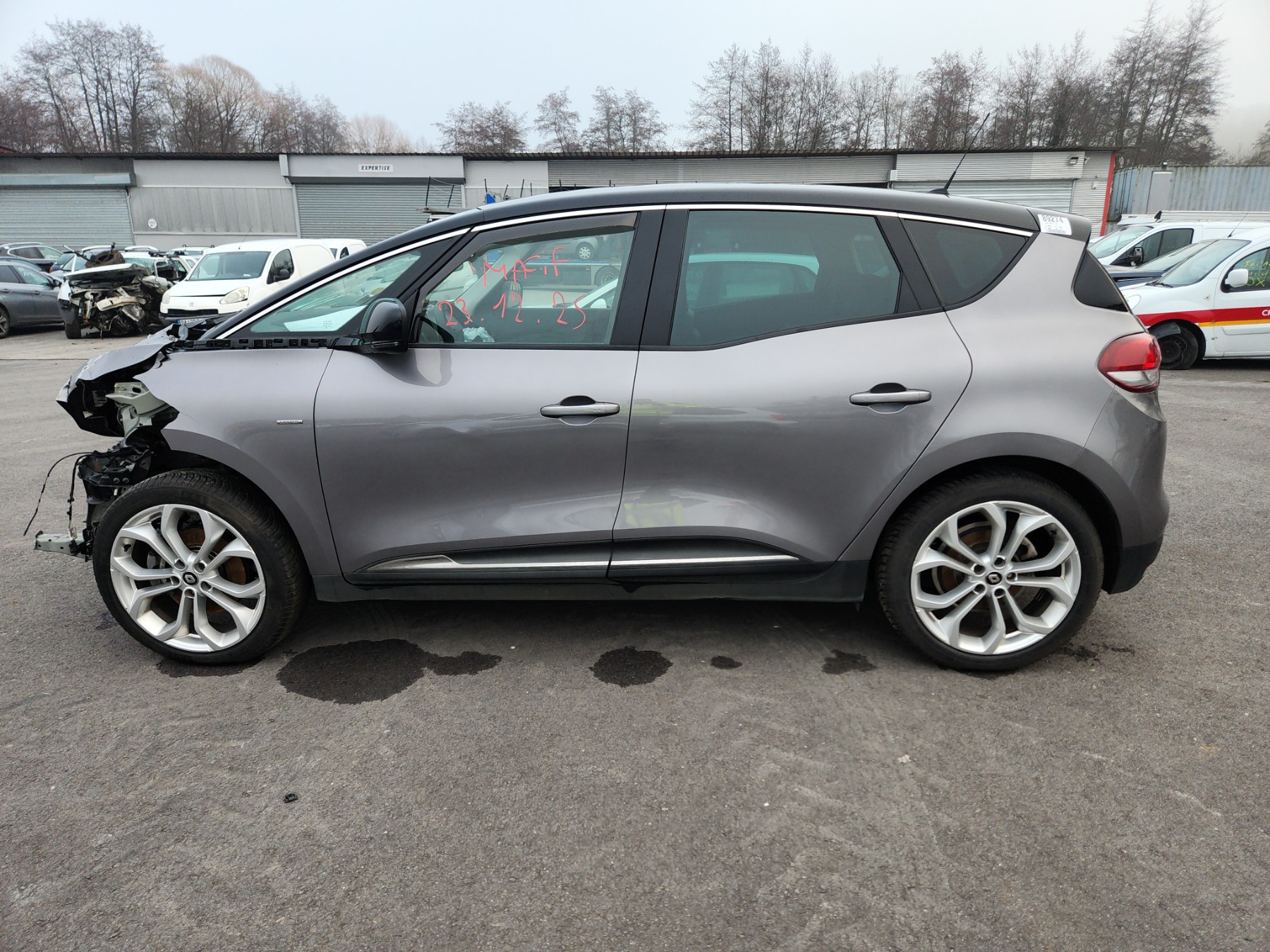 Poignee interieur arriere gauche pour RENAULT SCENIC 4 Poignee interieur arriere gauche pour RENAULT SCENIC 4