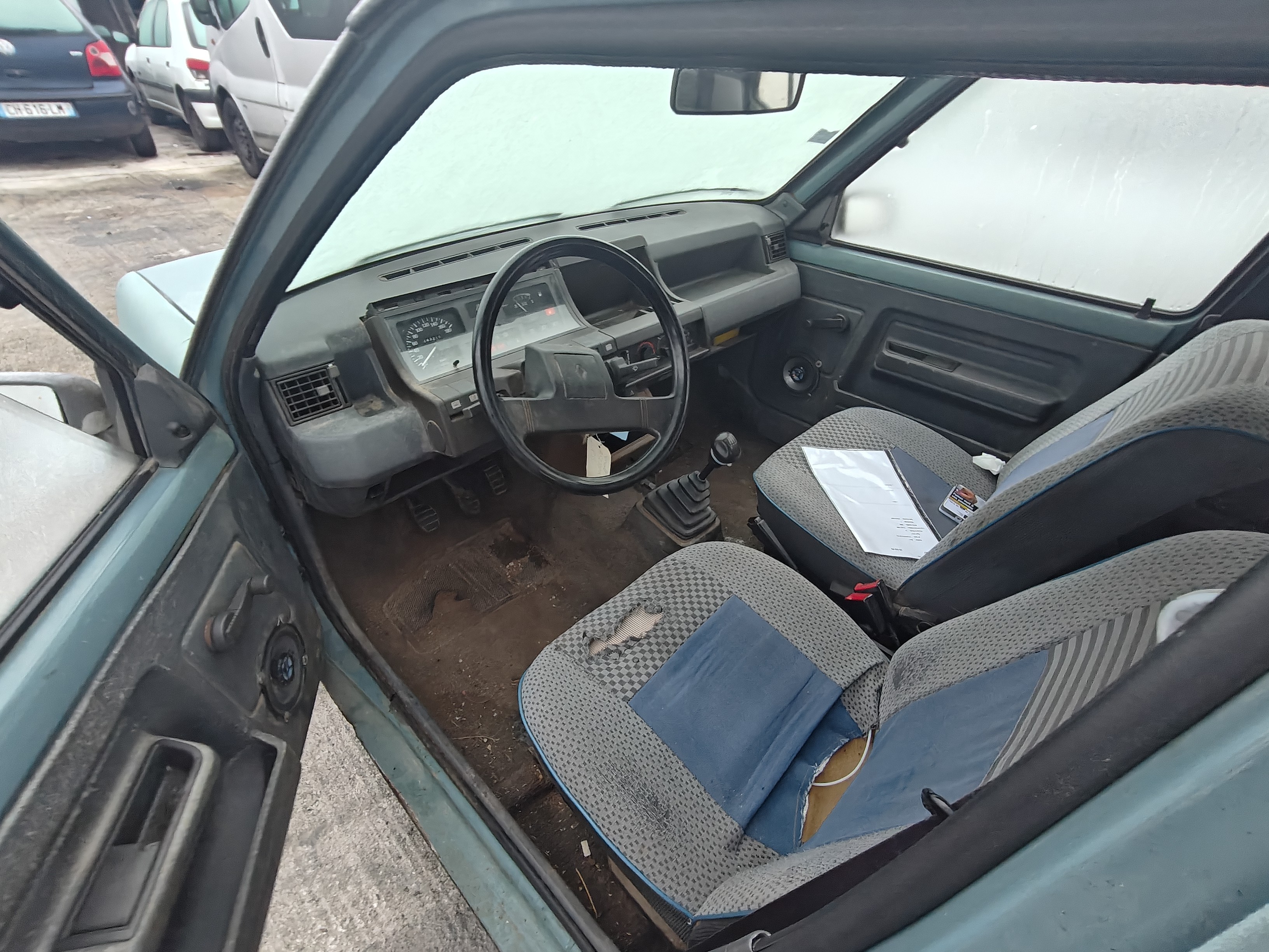 Calandre pour RENAULT SUPER 5 Calandre pour RENAULT SUPER 5