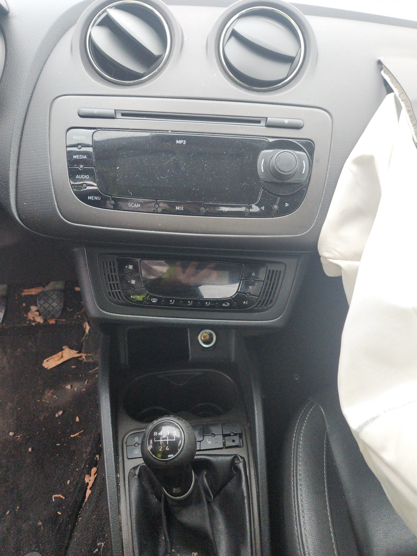 Feu arriere principal gauche (feux) pour SEAT IBIZA 4 PHASE 2 Feu arriere principal gauche (feux) pour SEAT IBIZA 4 PHASE 2