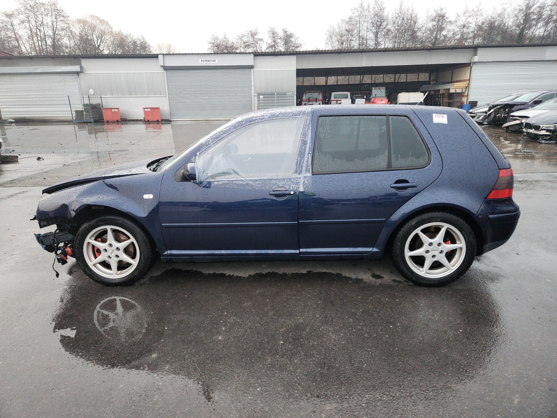 Pompe de direction pour VOLKSWAGEN GOLF 4 Pompe de direction pour VOLKSWAGEN GOLF 4