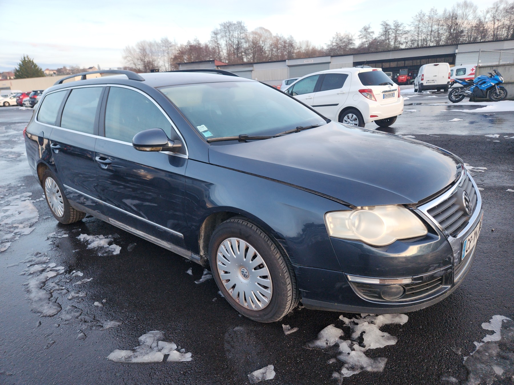 Feu arriere principal gauche (feux) pour VOLKSWAGEN PASSAT 5 BREAK Feu arriere principal gauche (feux) pour VOLKSWAGEN PASSAT 5 BREAK