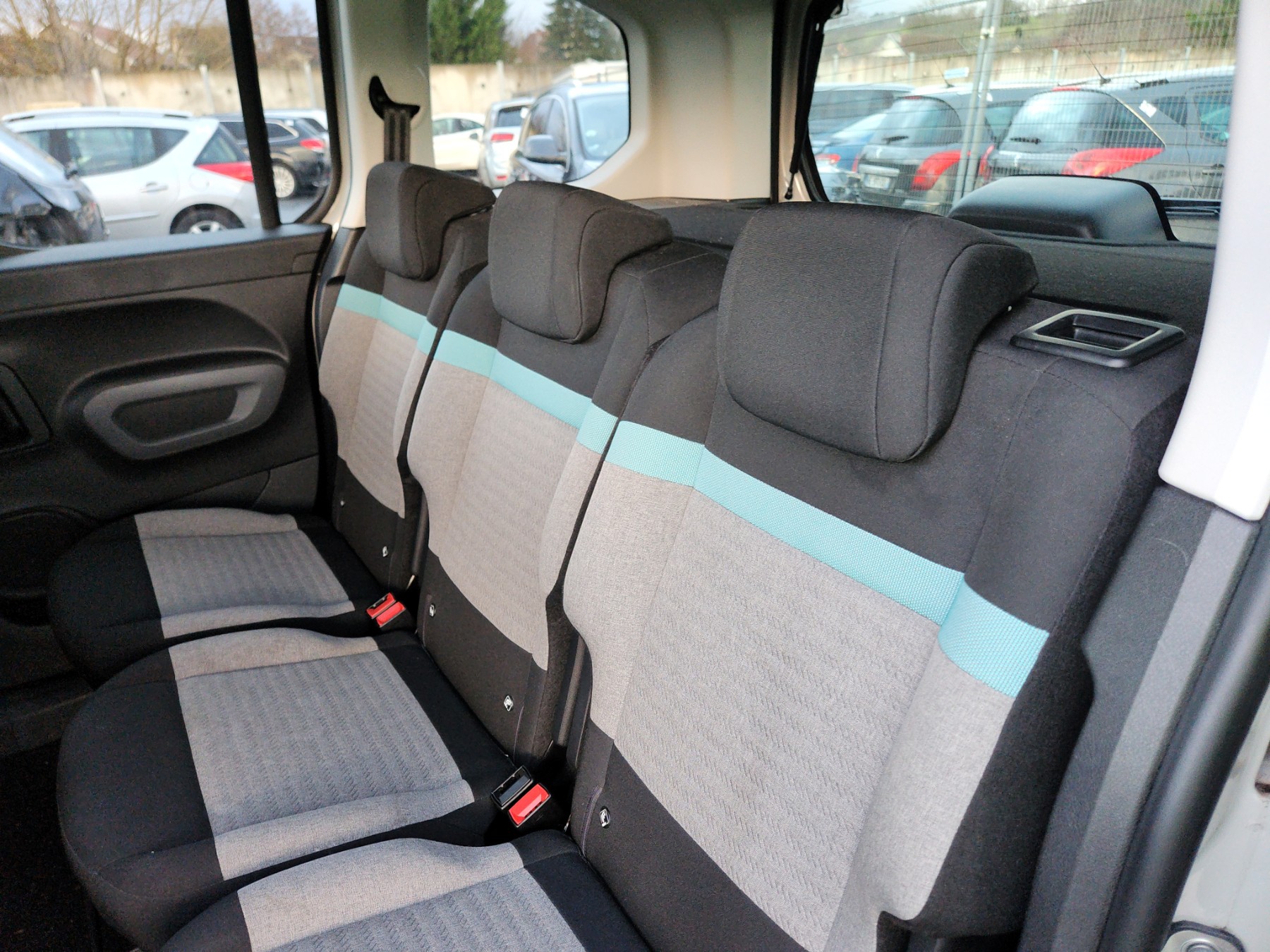 Ressort de suspension arriere pour CITROEN BERLINGO 3 M PHASE 1 Ressort de suspension arriere pour CITROEN BERLINGO 3 M PHASE 1