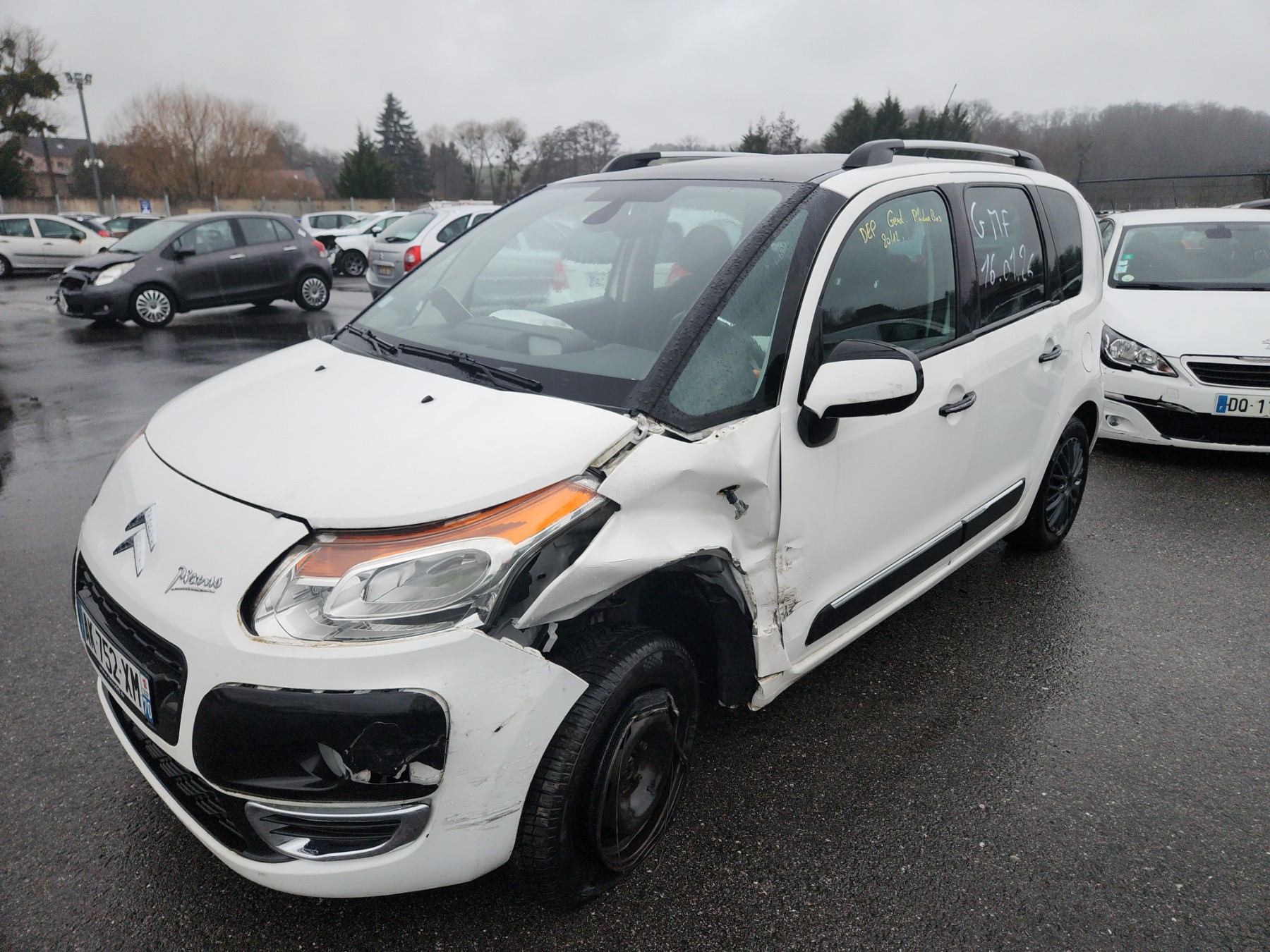 Com (Bloc Contacteur Tournant+Commodo Essuie Glace+Commodo Phare) pour CITROEN C3 PICASSO PHASE 1 Com (Bloc Contacteur Tournant+Commodo Essuie Glace+Commodo Phare) pour CITROEN C3 PICASSO PHASE 1