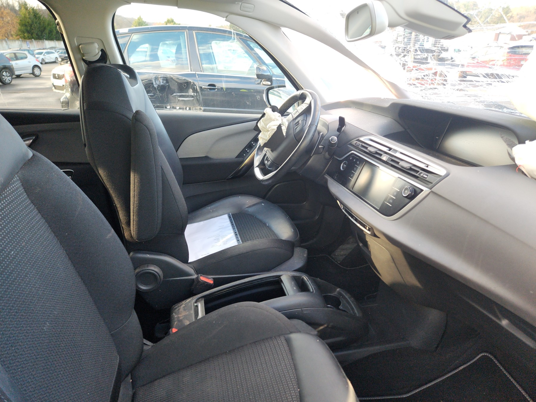Feu arriere principal gauche (feux) pour CITROEN C4 GRAND SPACETOURER Feu arriere principal gauche (feux) pour CITROEN C4 GRAND SPACETOURER