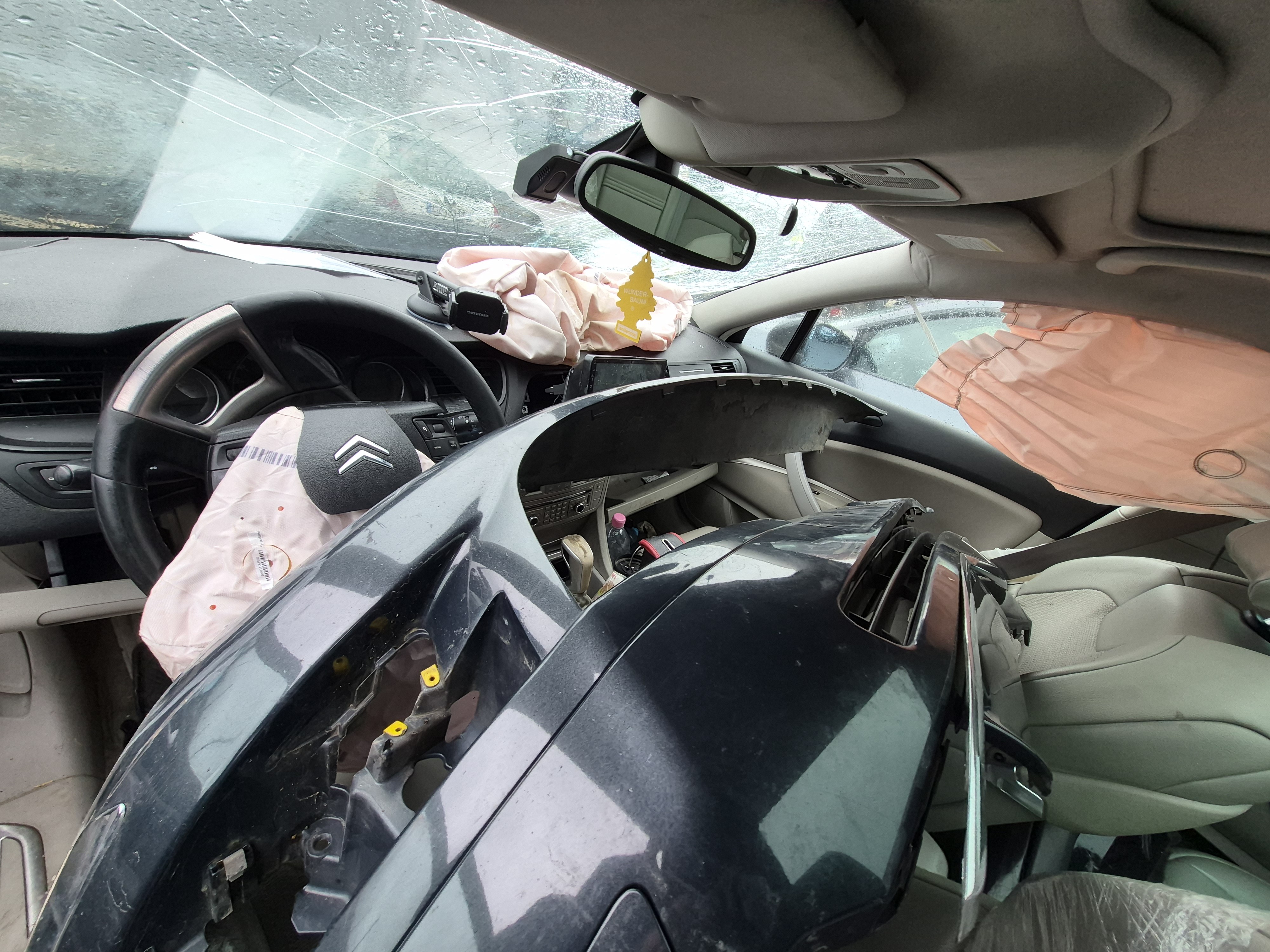 Feu arriere secondaire droit (feux) pour CITROEN C5 2 BREAK Feu arriere secondaire droit (feux) pour CITROEN C5 2 BREAK