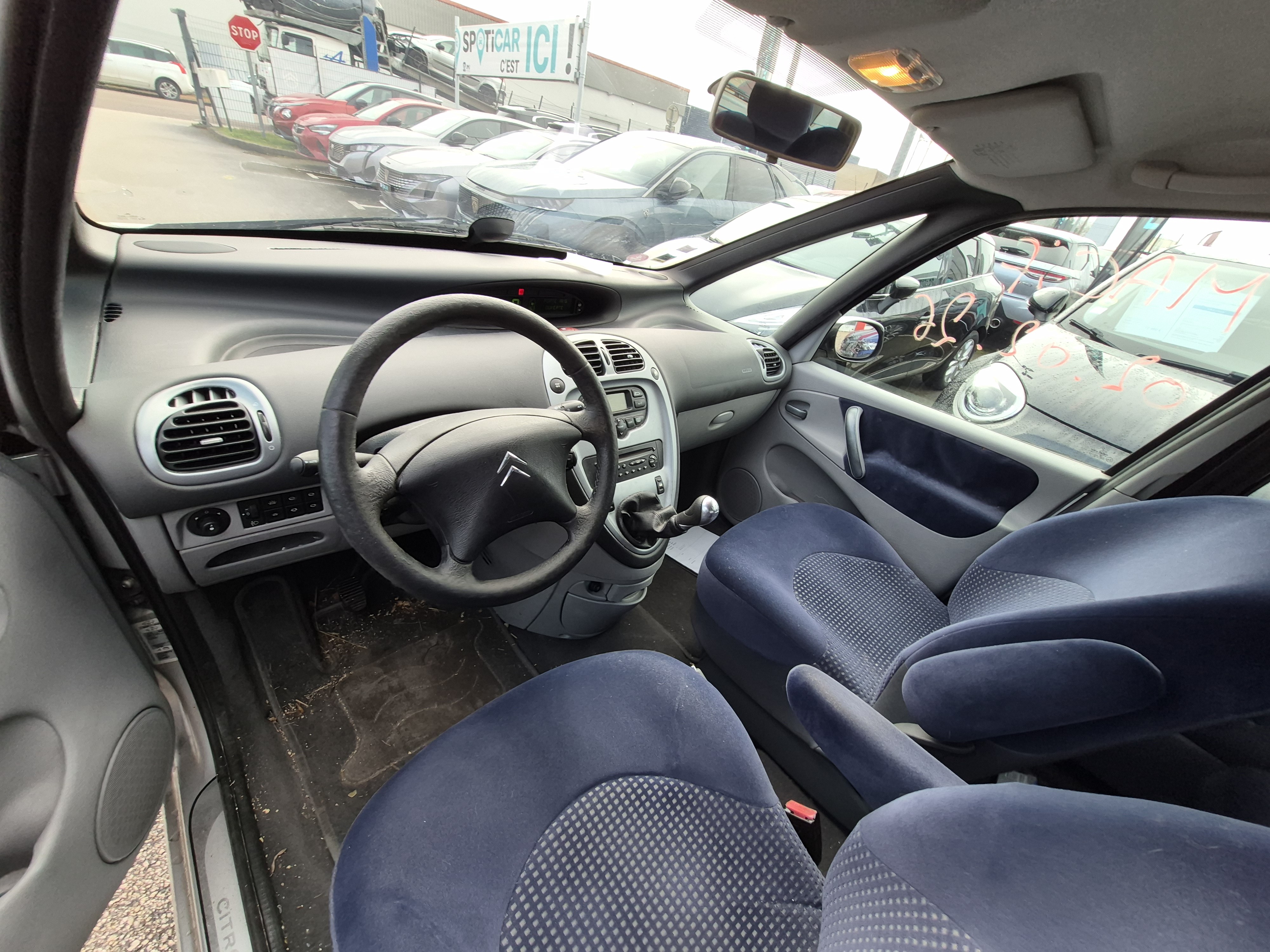 Pare choc arriere pour CITROEN XSARA PICASSO PHASE 1 Pare choc arriere pour CITROEN XSARA PICASSO PHASE 1