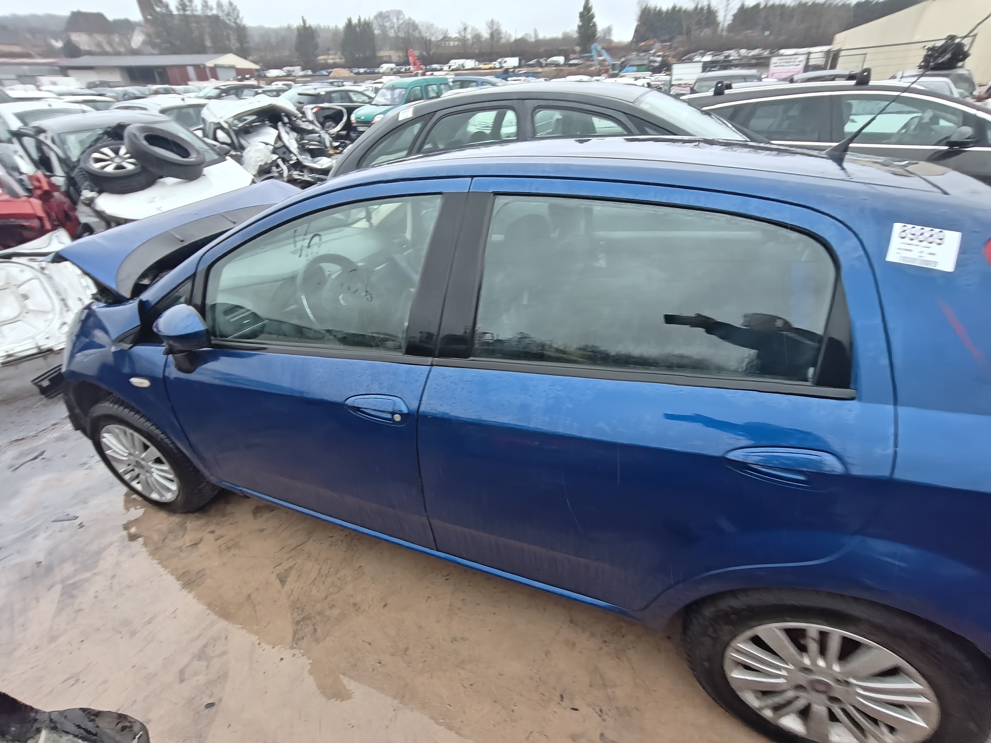 Feu arriere principal gauche (feux) pour FIAT GRANDE PUNTO Feu arriere principal gauche (feux) pour FIAT GRANDE PUNTO