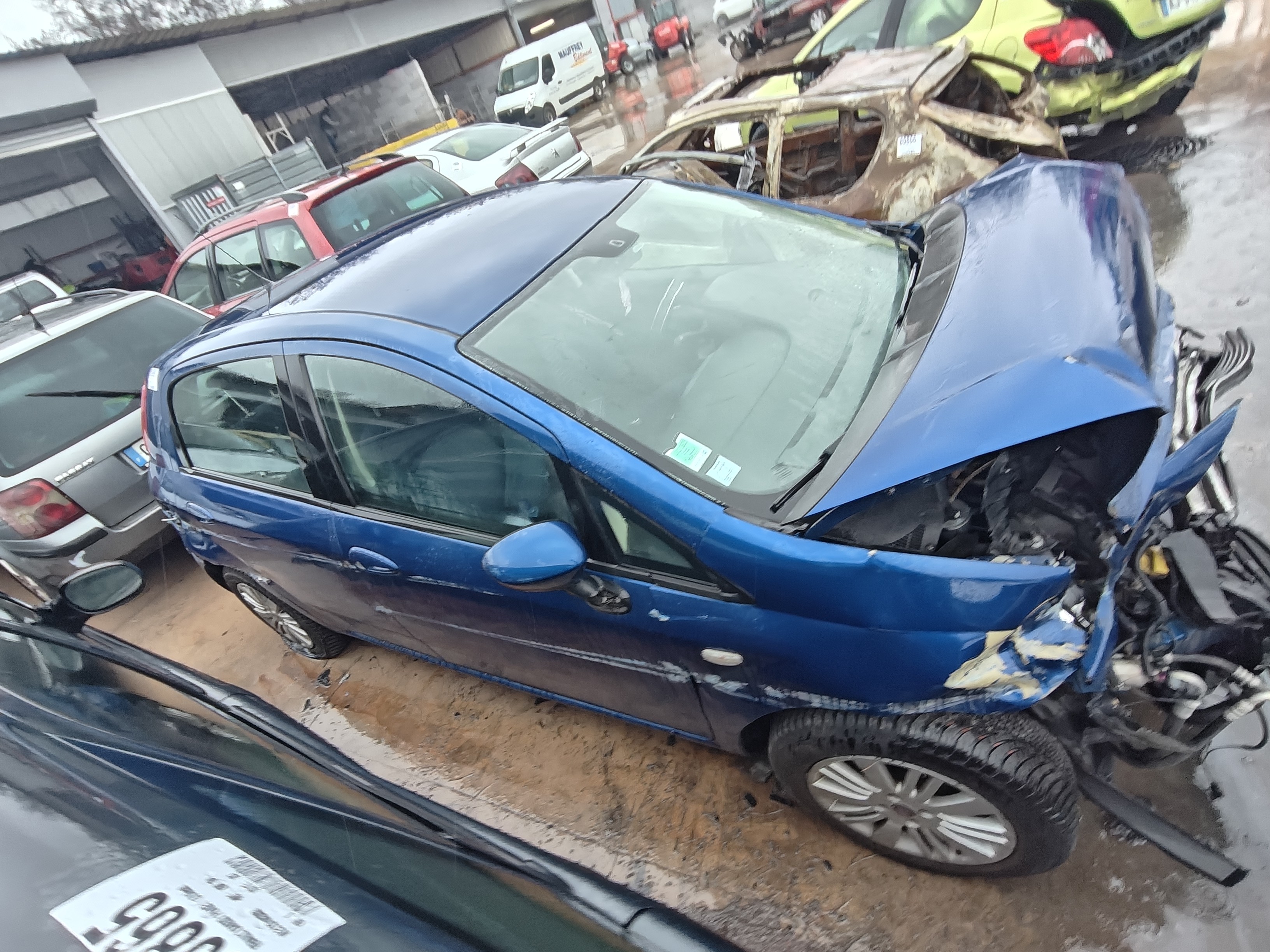 Feu arriere principal gauche (feux) pour FIAT GRANDE PUNTO Feu arriere principal gauche (feux) pour FIAT GRANDE PUNTO