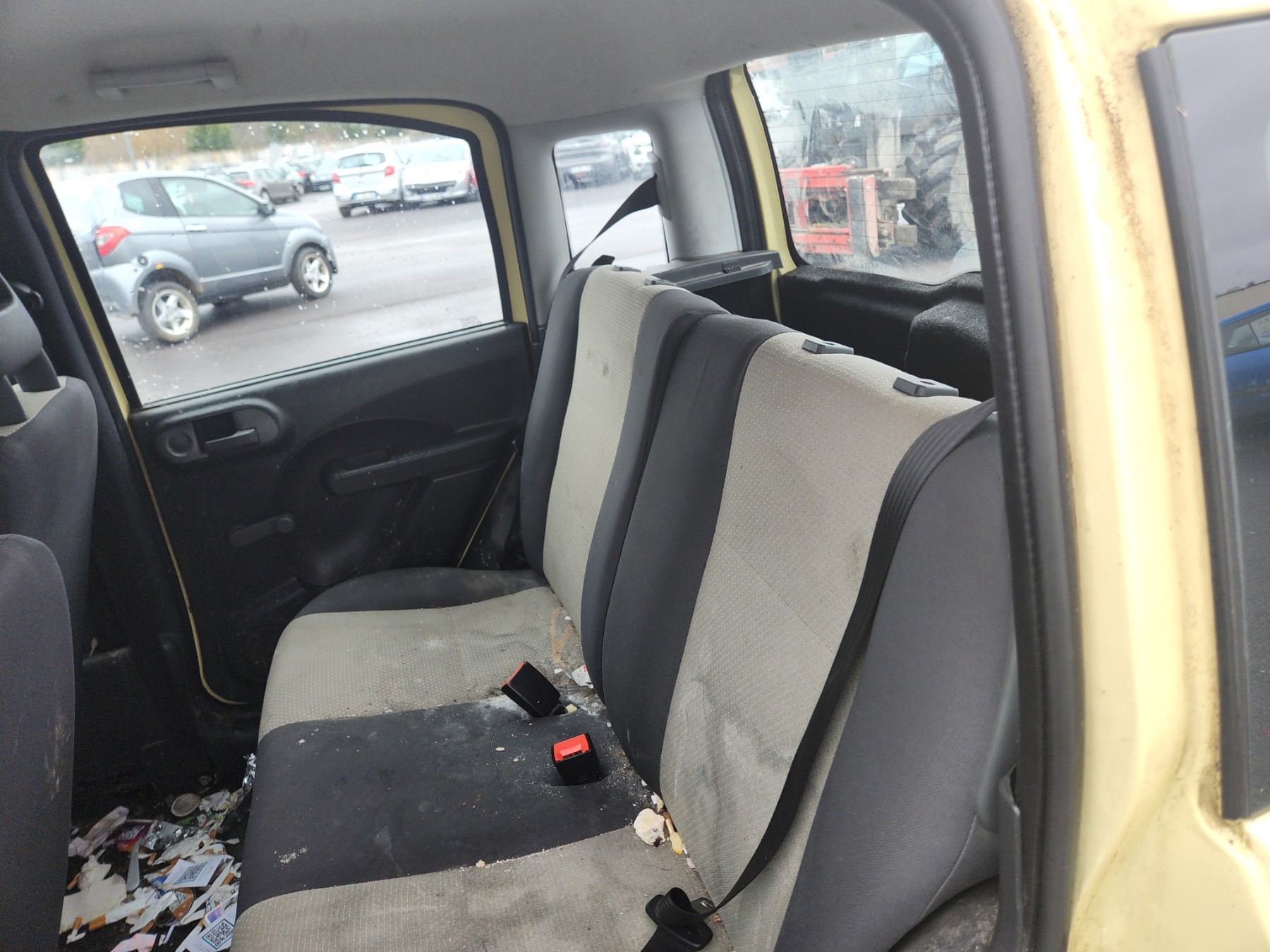 Calandre pour FIAT PANDA II PHASE 2 Calandre pour FIAT PANDA II PHASE 2