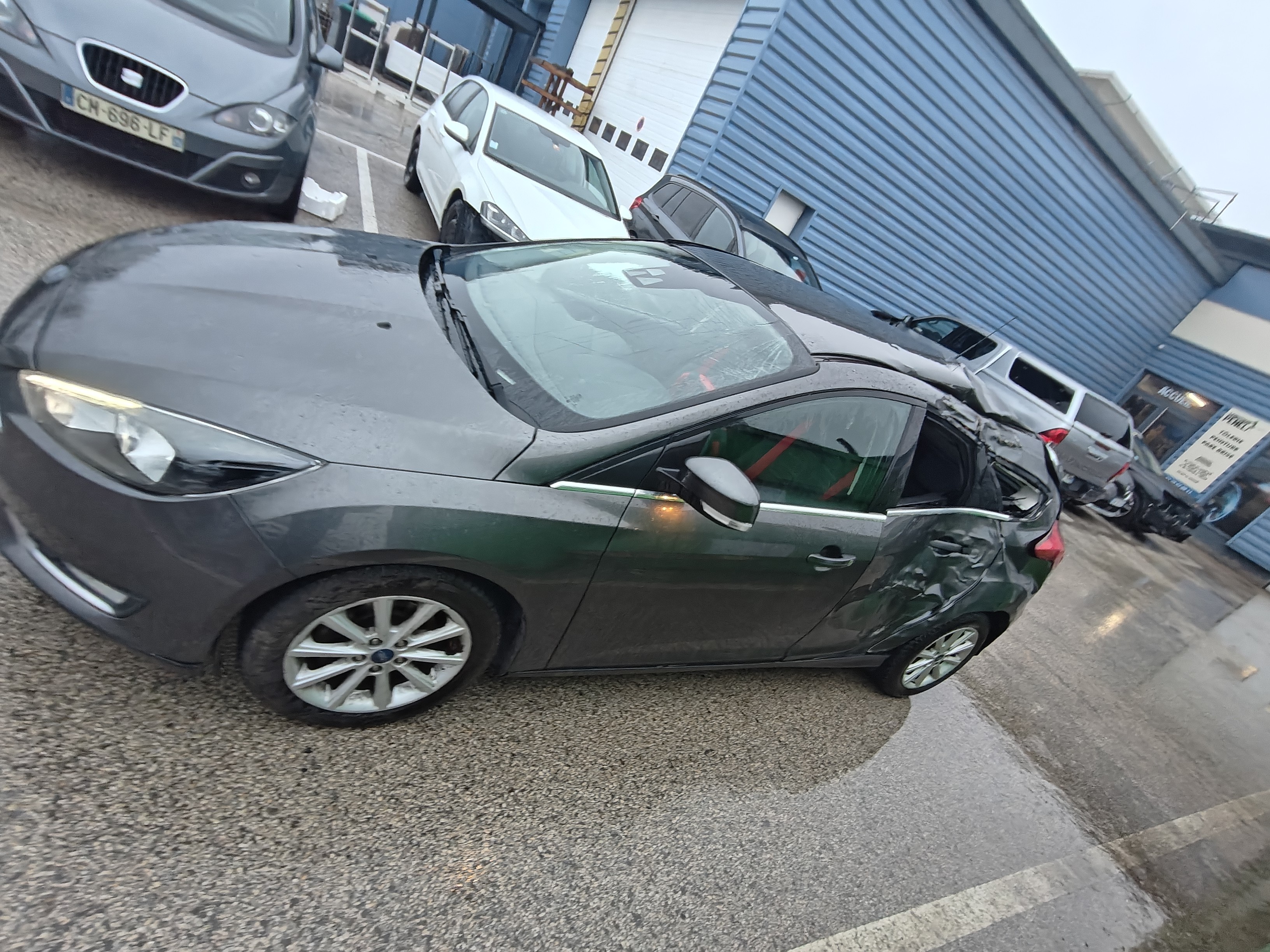 Renfort pare choc arriere (traverse) pour FORD FOCUS 3 PHASE 2 Renfort pare choc arriere (traverse) pour FORD FOCUS 3 PHASE 2