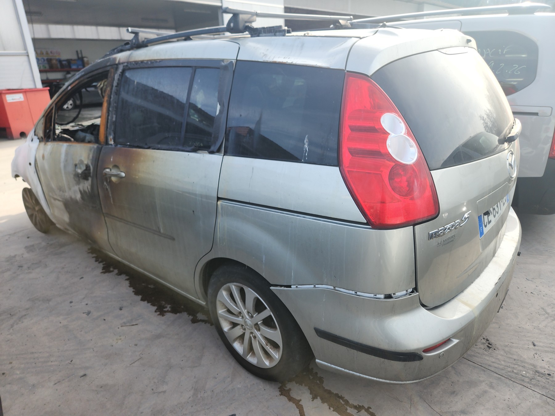 Feu arriere principal gauche (feux) pour MAZDA 5 1 PHASE 1 Feu arriere principal gauche (feux) pour MAZDA 5 1 PHASE 1
