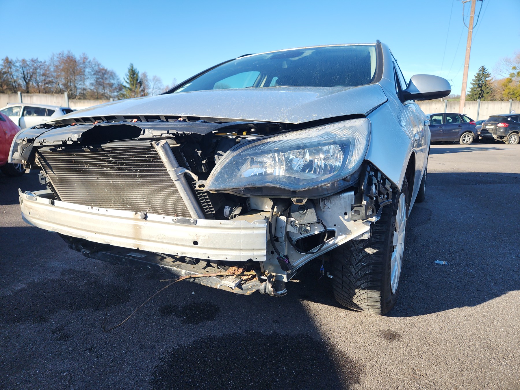 Pivot de moyeu avant gauche pour OPEL ASTRA J SPORTS TOURER PHASE 2 BREAK Pivot de moyeu avant gauche pour OPEL ASTRA J SPORTS TOURER PHASE 2 BREAK