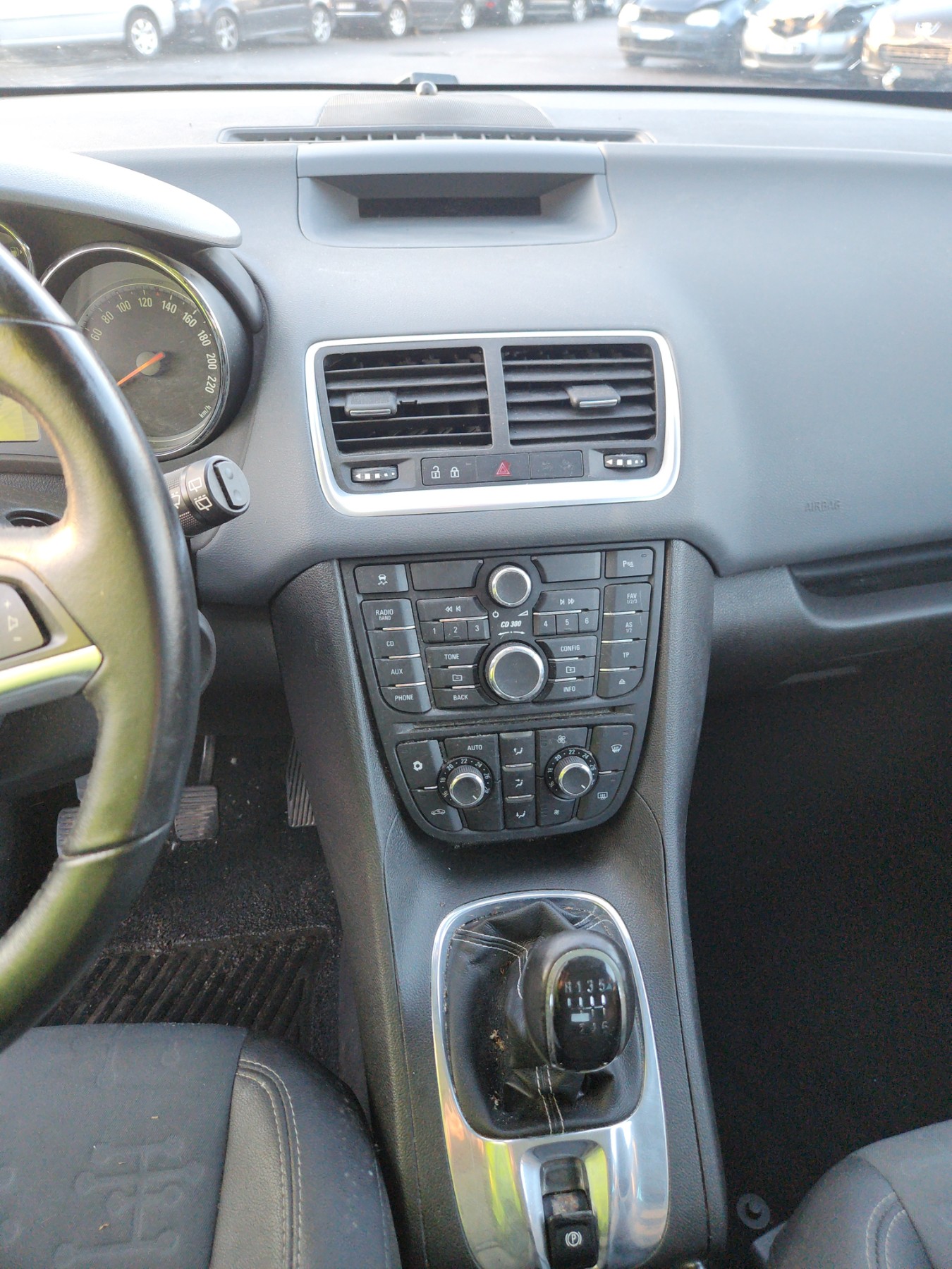 Feu arriere principal gauche (feux) pour OPEL MERIVA B PHASE 1 Feu arriere principal gauche (feux) pour OPEL MERIVA B PHASE 1