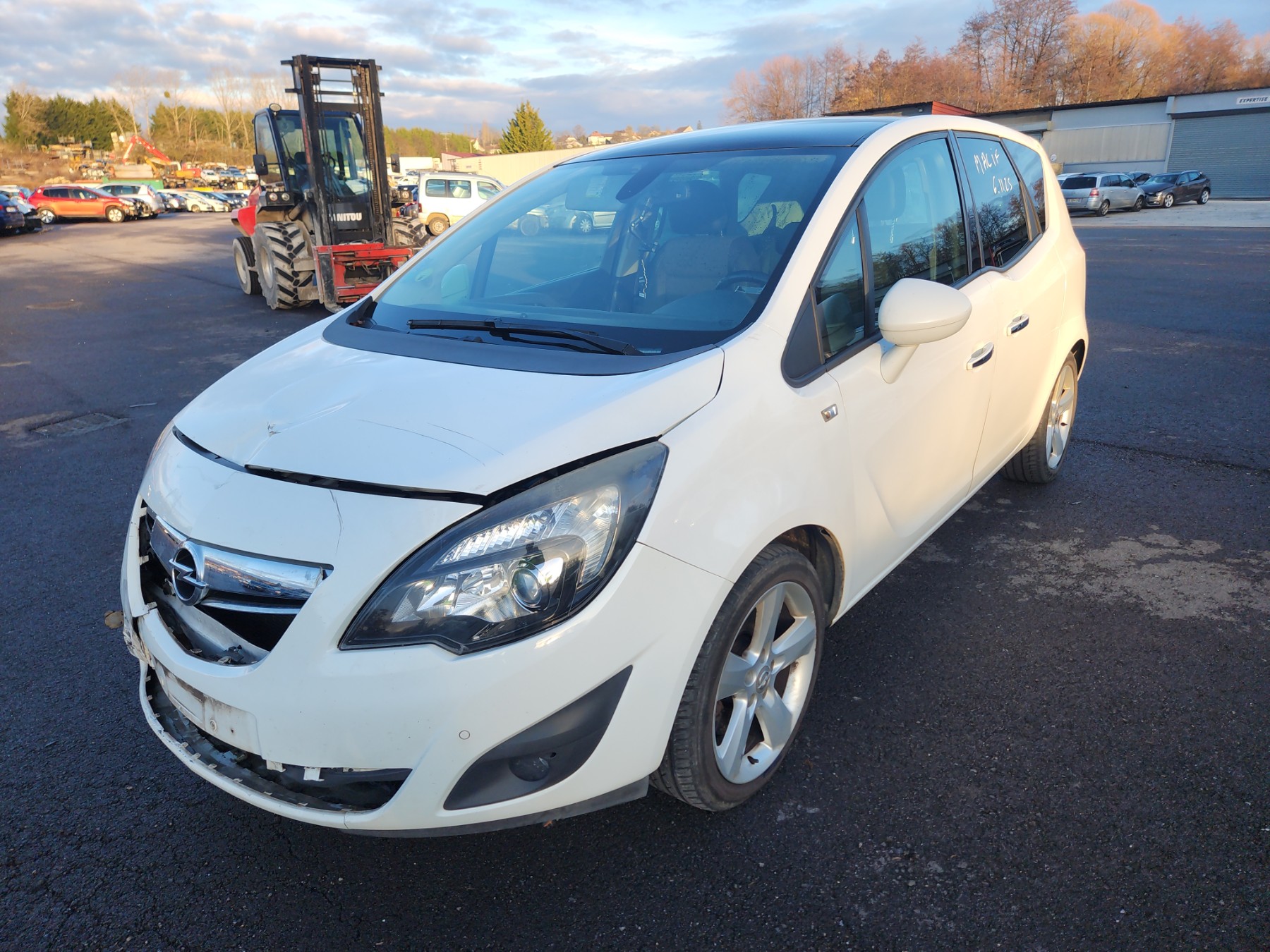 Feu arriere principal gauche (feux) pour OPEL MERIVA B PHASE 1 Feu arriere principal gauche (feux) pour OPEL MERIVA B PHASE 1