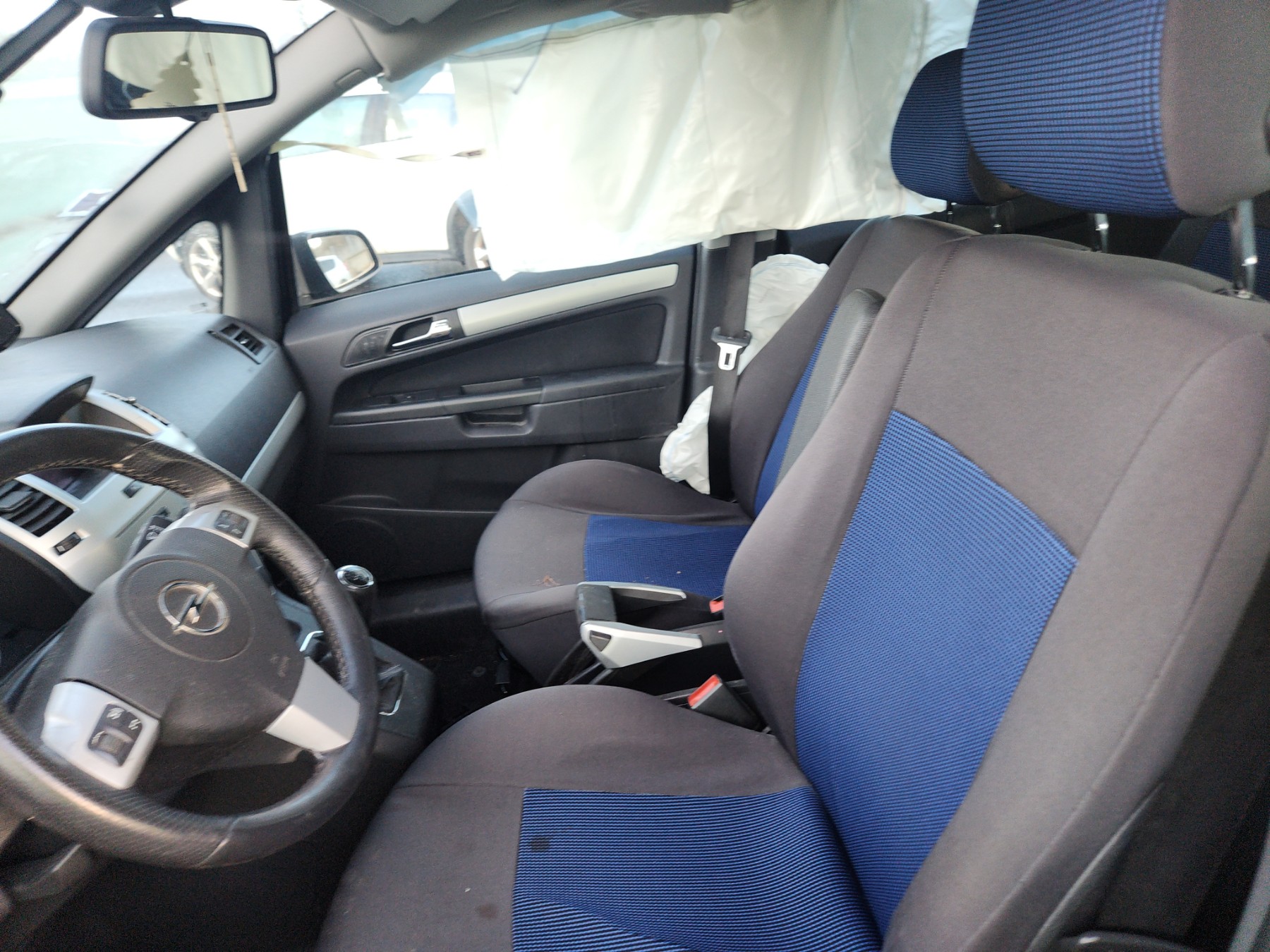 Pare choc arriere pour OPEL ZAFIRA B PHASE 2 Pare choc arriere pour OPEL ZAFIRA B PHASE 2