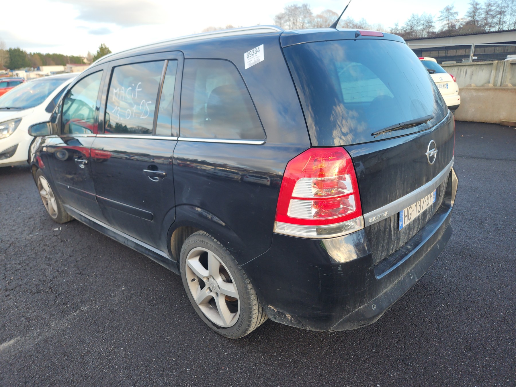 Pare choc arriere pour OPEL ZAFIRA B PHASE 2 Pare choc arriere pour OPEL ZAFIRA B PHASE 2