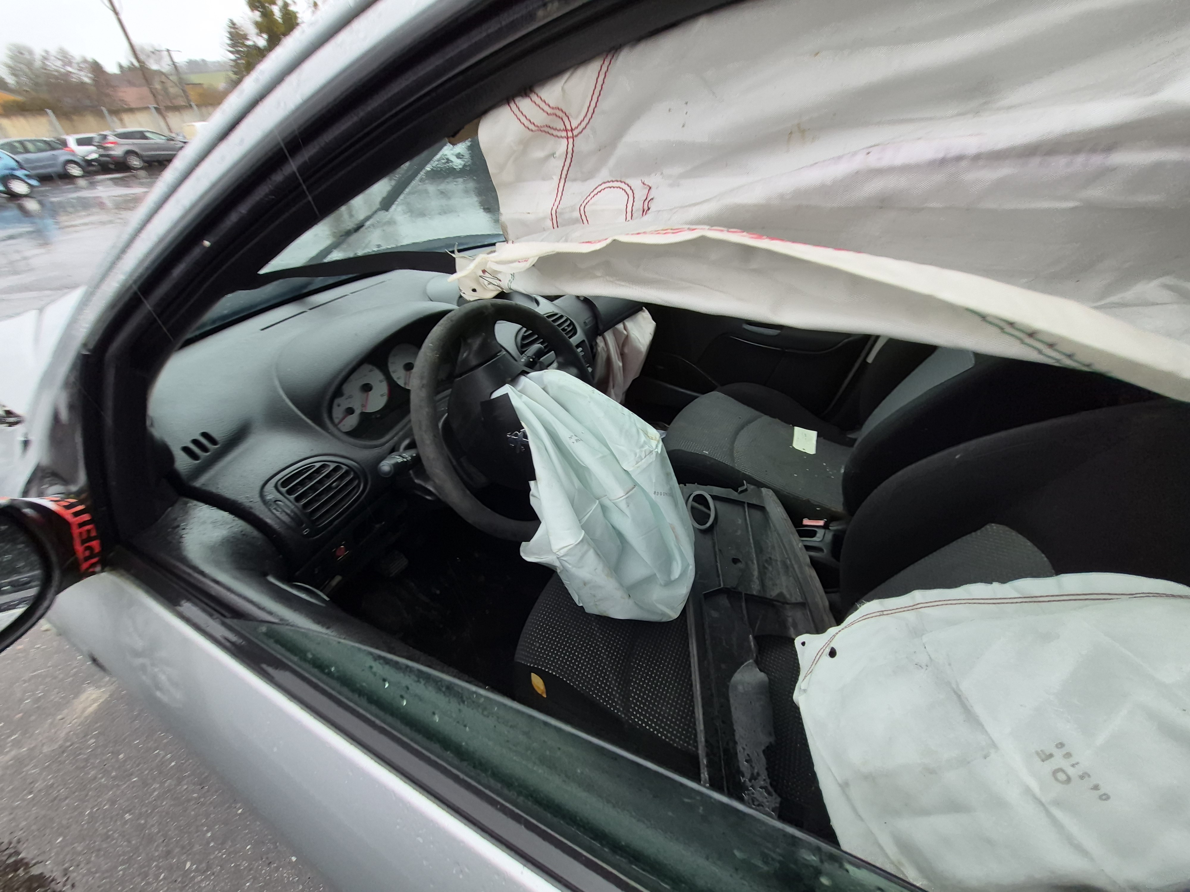 Retroviseur droit pour PEUGEOT 206 PHASE 2 BREAK Retroviseur droit pour PEUGEOT 206 PHASE 2 BREAK