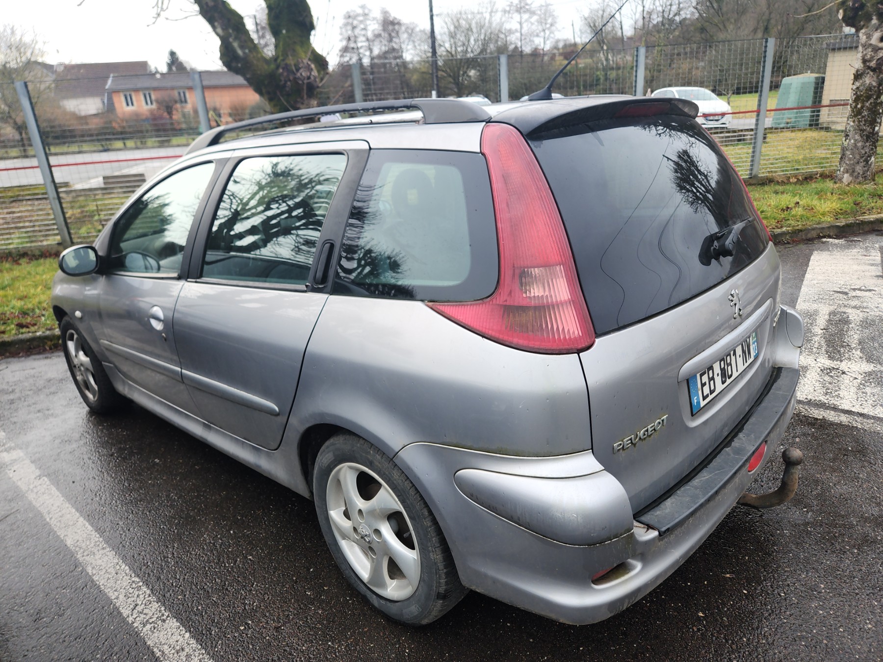 Feu arriere principal gauche (feux) pour PEUGEOT 206 PHASE 2 BREAK Feu arriere principal gauche (feux) pour PEUGEOT 206 PHASE 2 BREAK