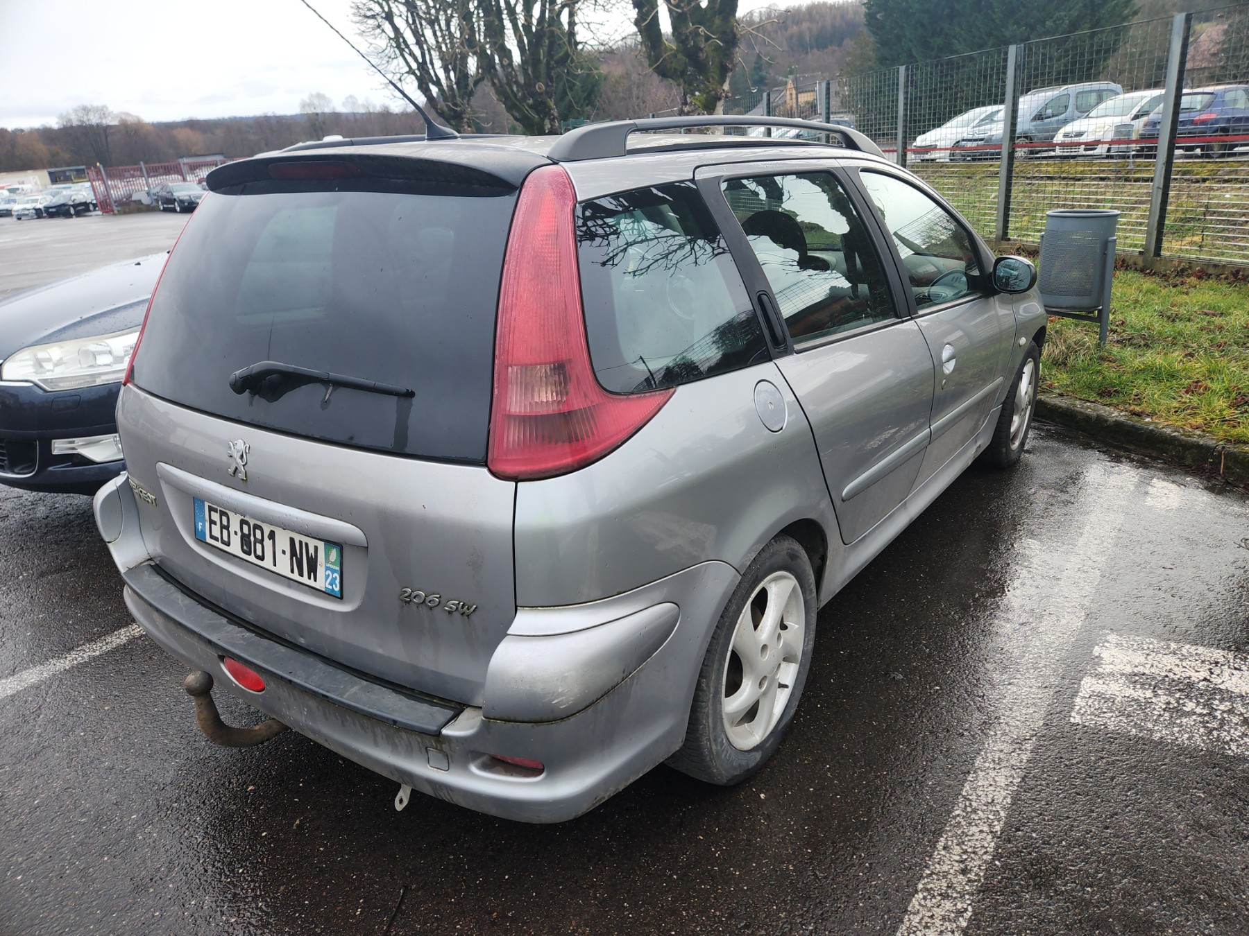 Feu arriere principal gauche (feux) pour PEUGEOT 206 PHASE 2 BREAK Feu arriere principal gauche (feux) pour PEUGEOT 206 PHASE 2 BREAK