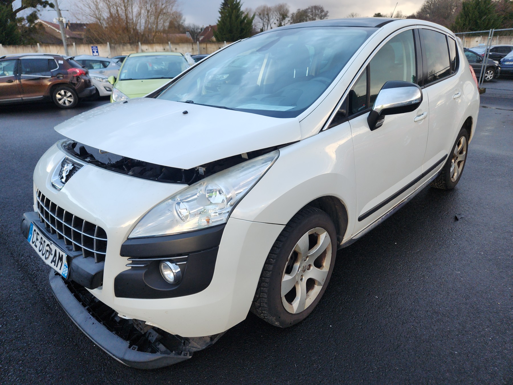 Aile avant gauche pour PEUGEOT 3008 PHASE 1 Aile avant gauche pour PEUGEOT 3008 PHASE 1