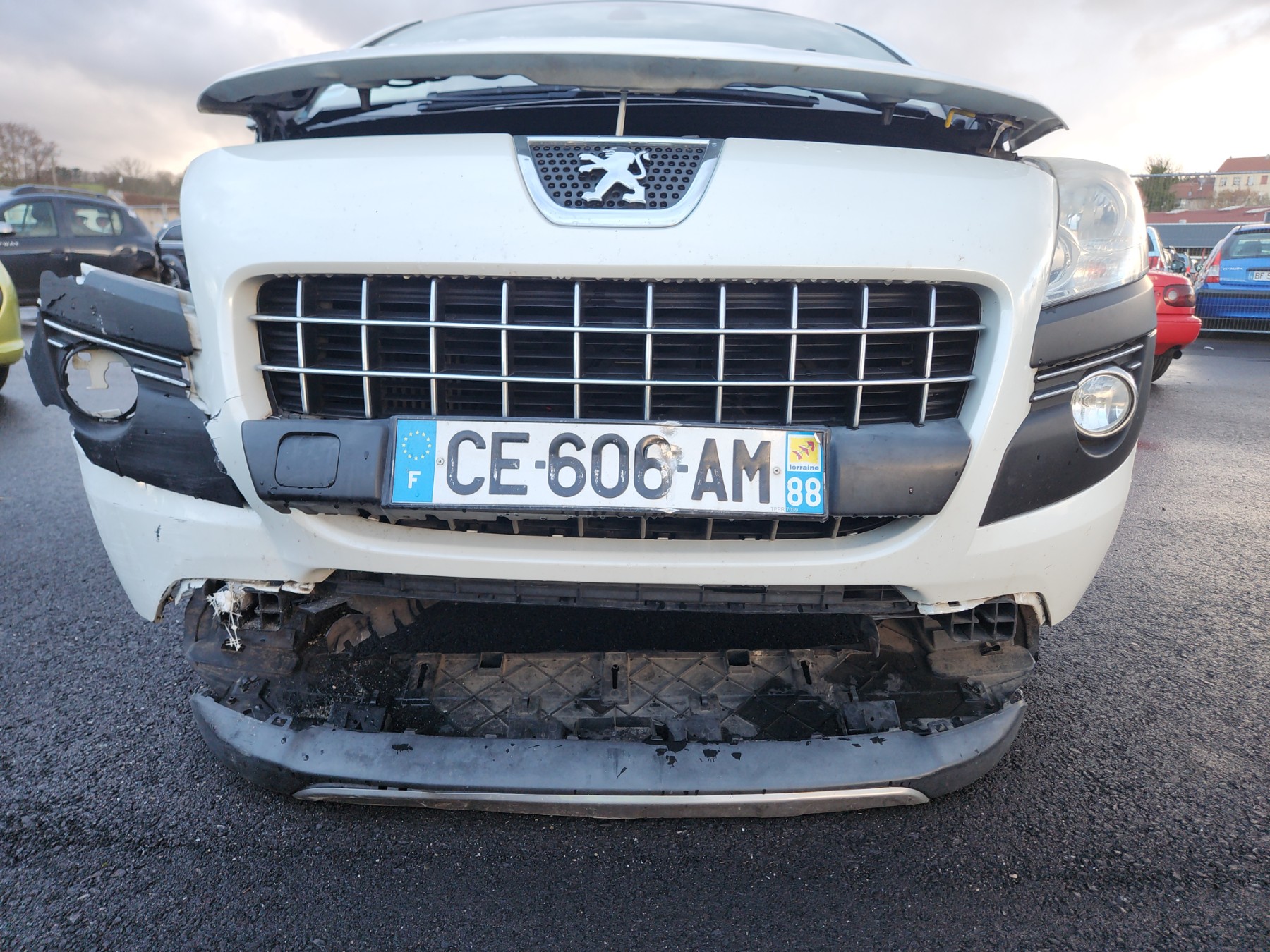 Aile avant gauche pour PEUGEOT 3008 PHASE 1 Aile avant gauche pour PEUGEOT 3008 PHASE 1
