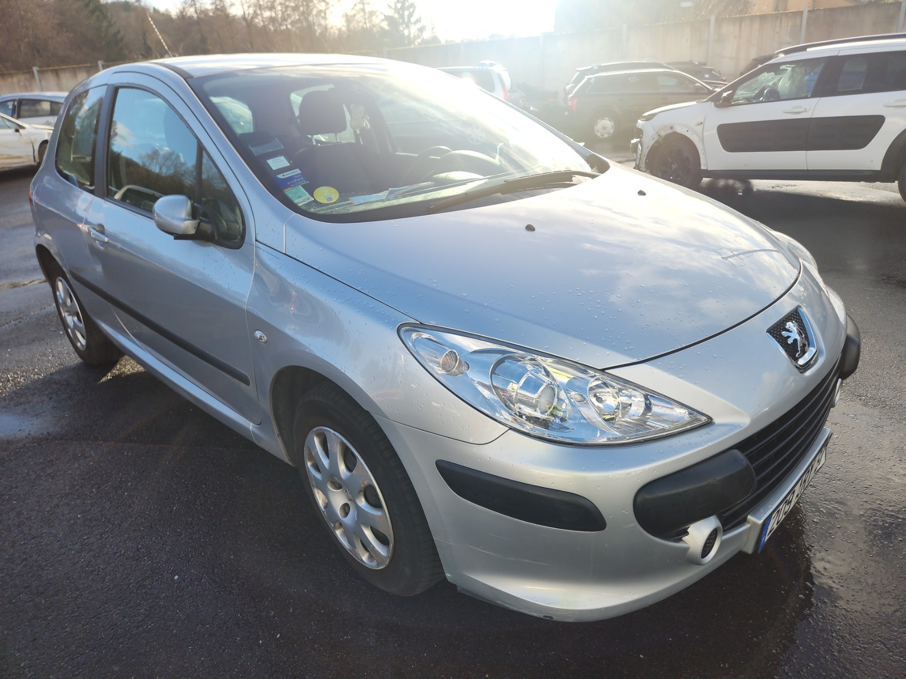 Pare choc avant pour PEUGEOT 307 PHASE 2 Pare choc avant pour PEUGEOT 307 PHASE 2